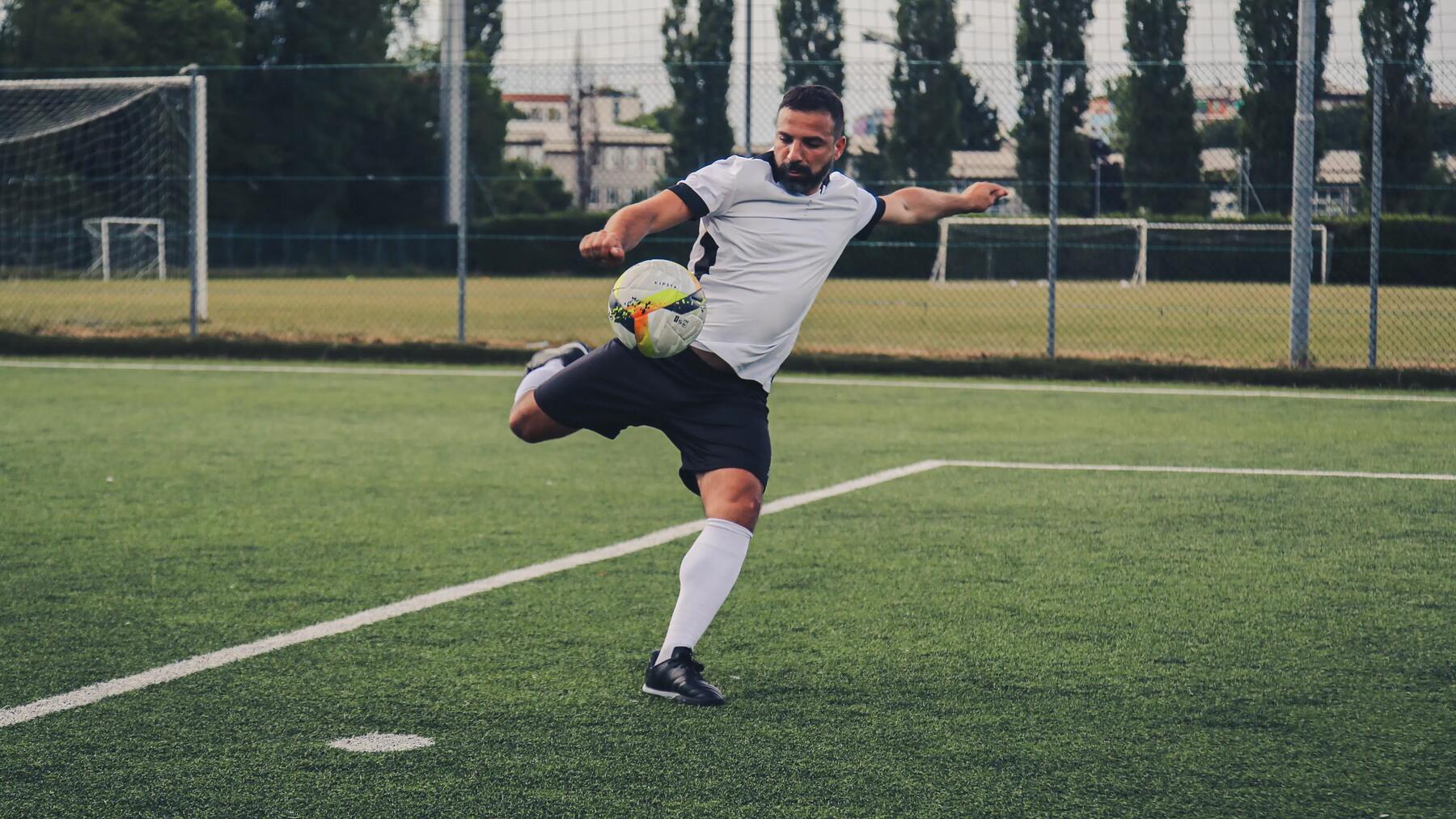 Quel ballon de foot Kipsta choisir ? Guide complet pour bien s’équiper