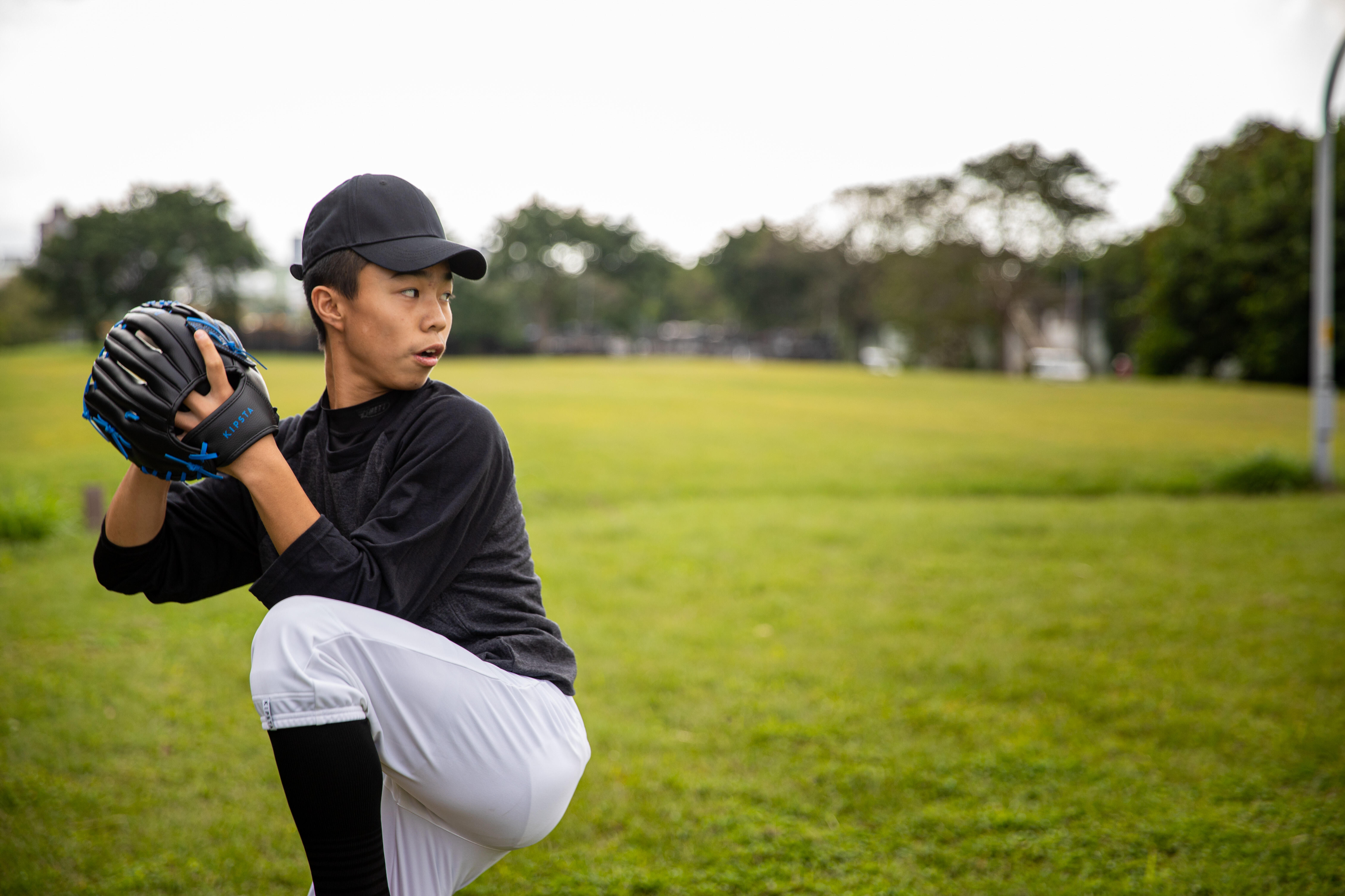 Left-Hand Baseball Glove - BA 150 Black/Blue - KIPSTA