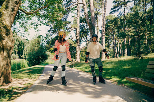 personnes qui font du roller