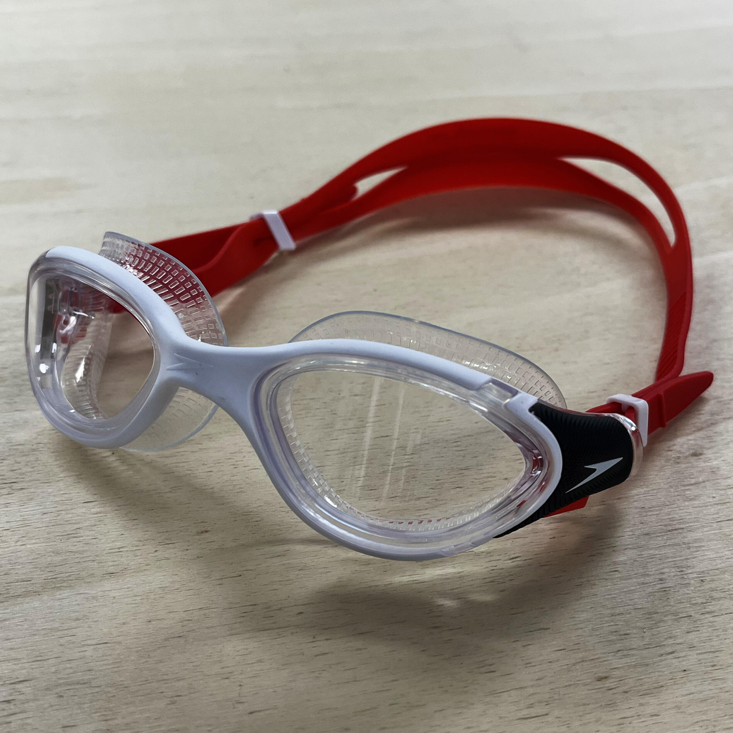Fuse 2.0 Swimming Goggles Clear Lenses - White/Red 5/5