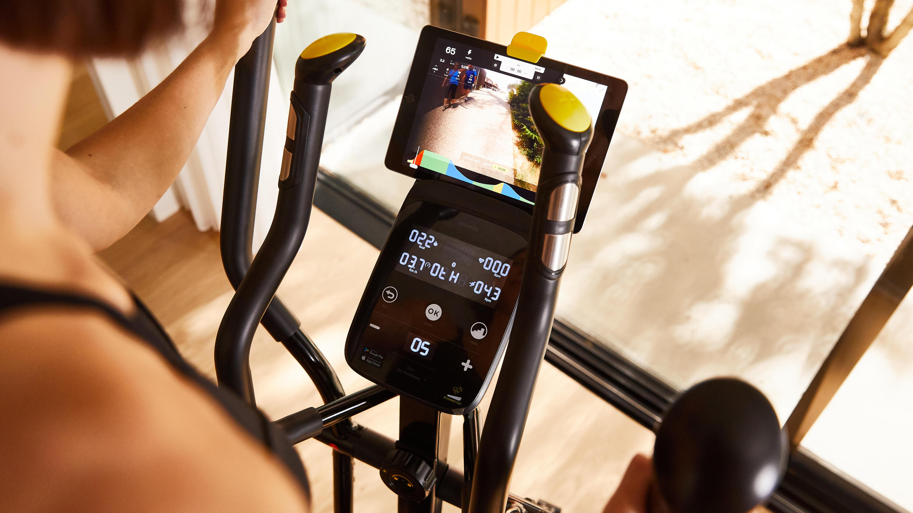 Self-Powered and Connected, E-Connected & Kinomap Compatible Cross Trainer EL540 6/6