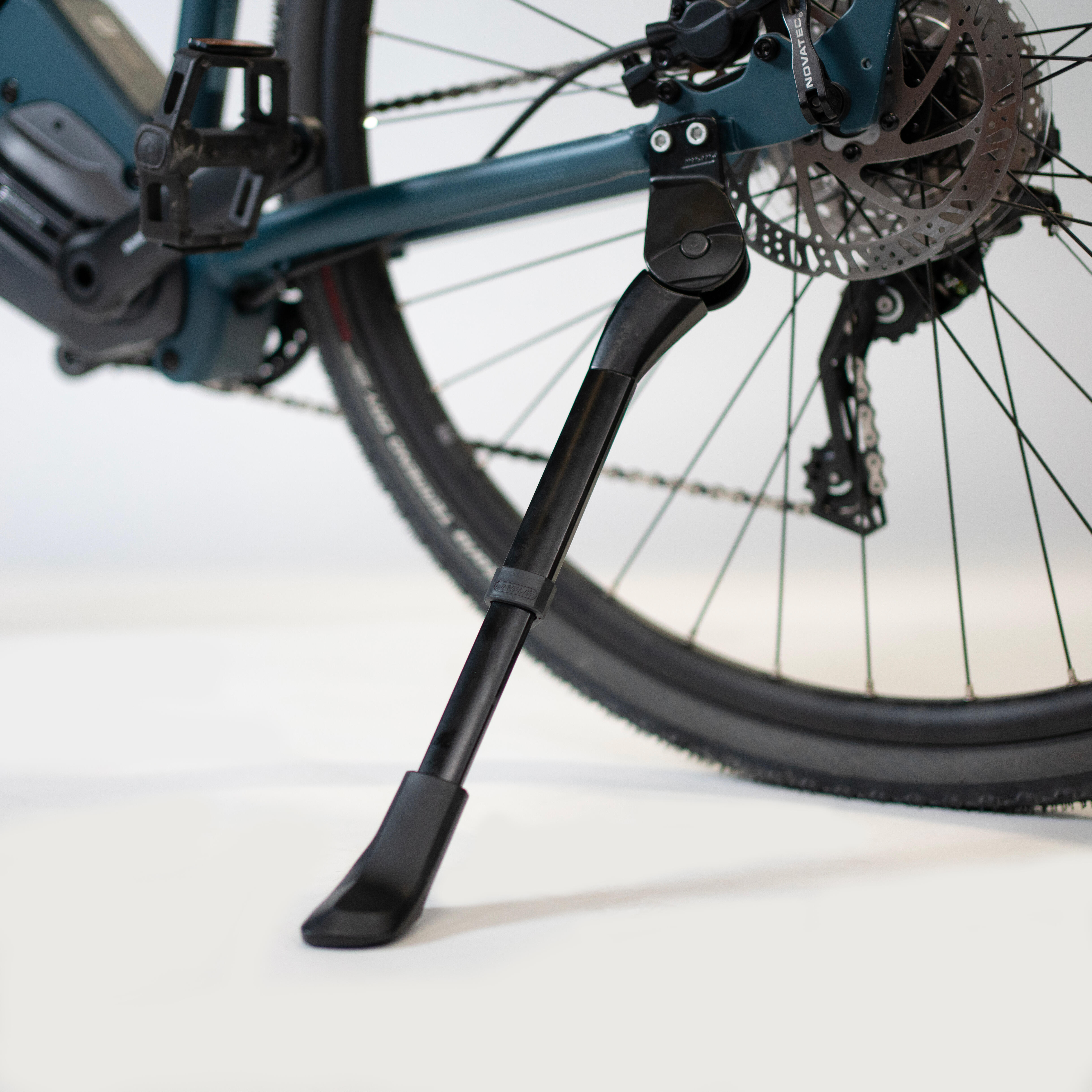 Decathlon deals bike kickstand