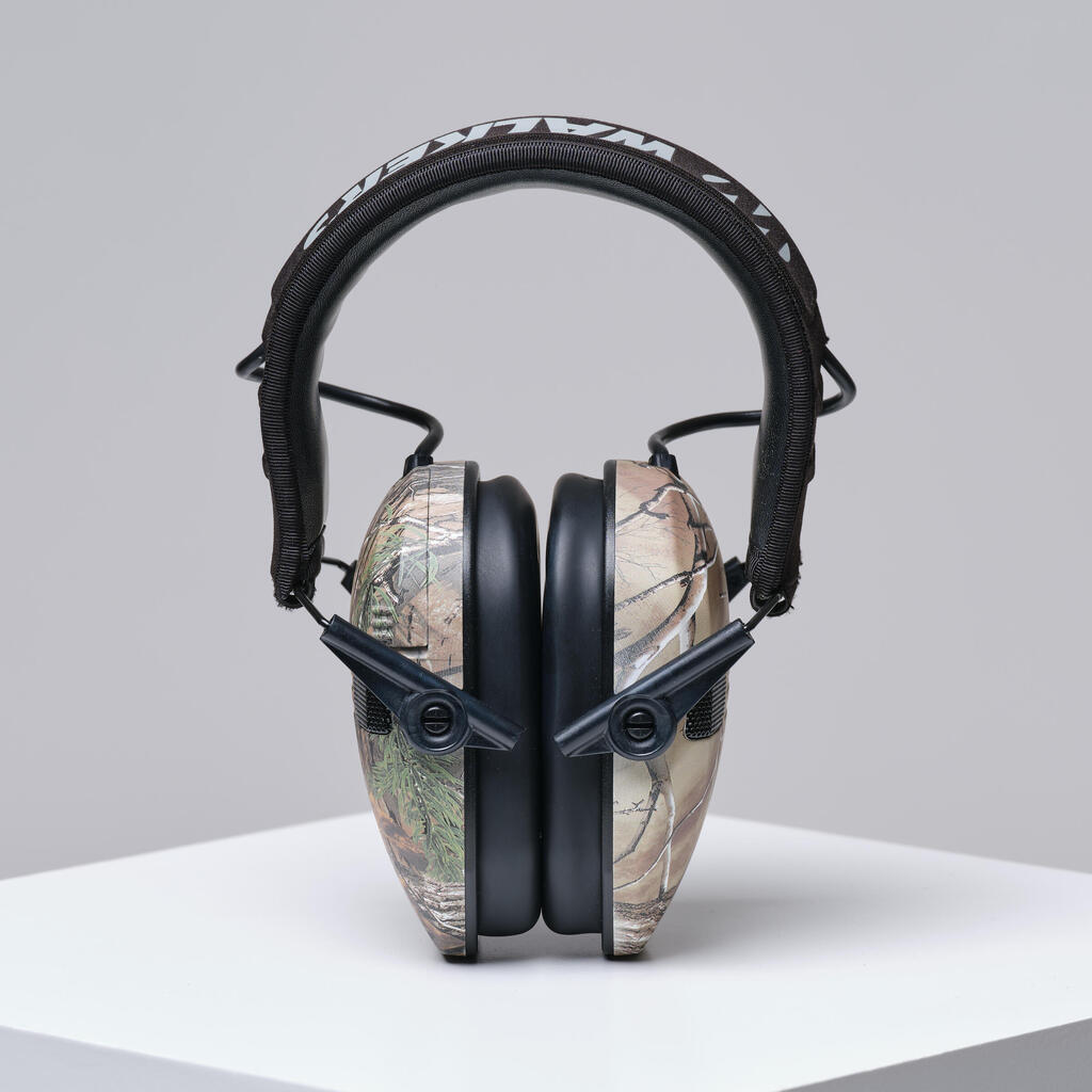 ELECTRONIC NOISE-REDUCING EAR DEFENDERS WALKER’S RAZOR QUADS - CAMO