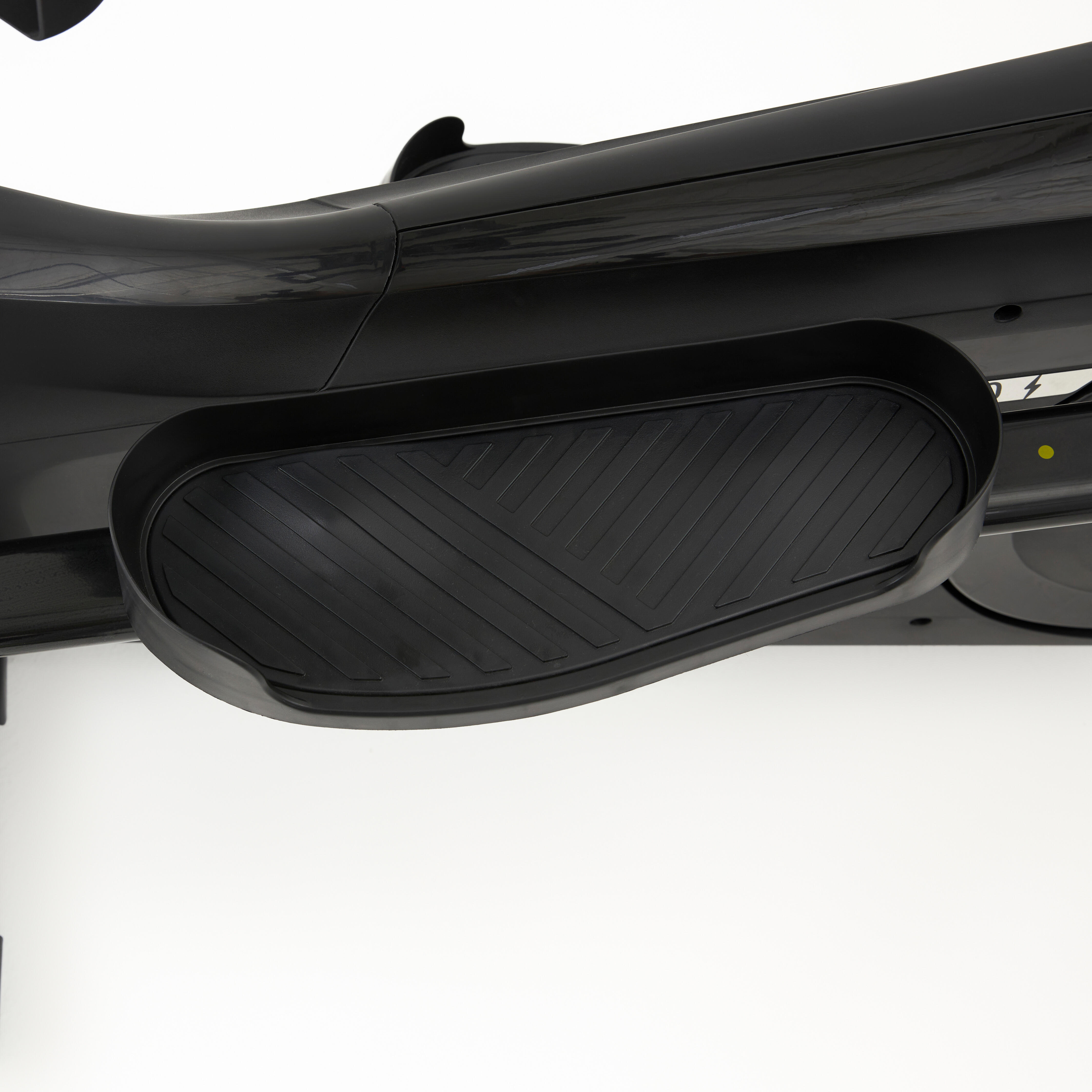 Self-Powered Connected Fitness Elliptical Trainer – EL 540 - DOMYOS