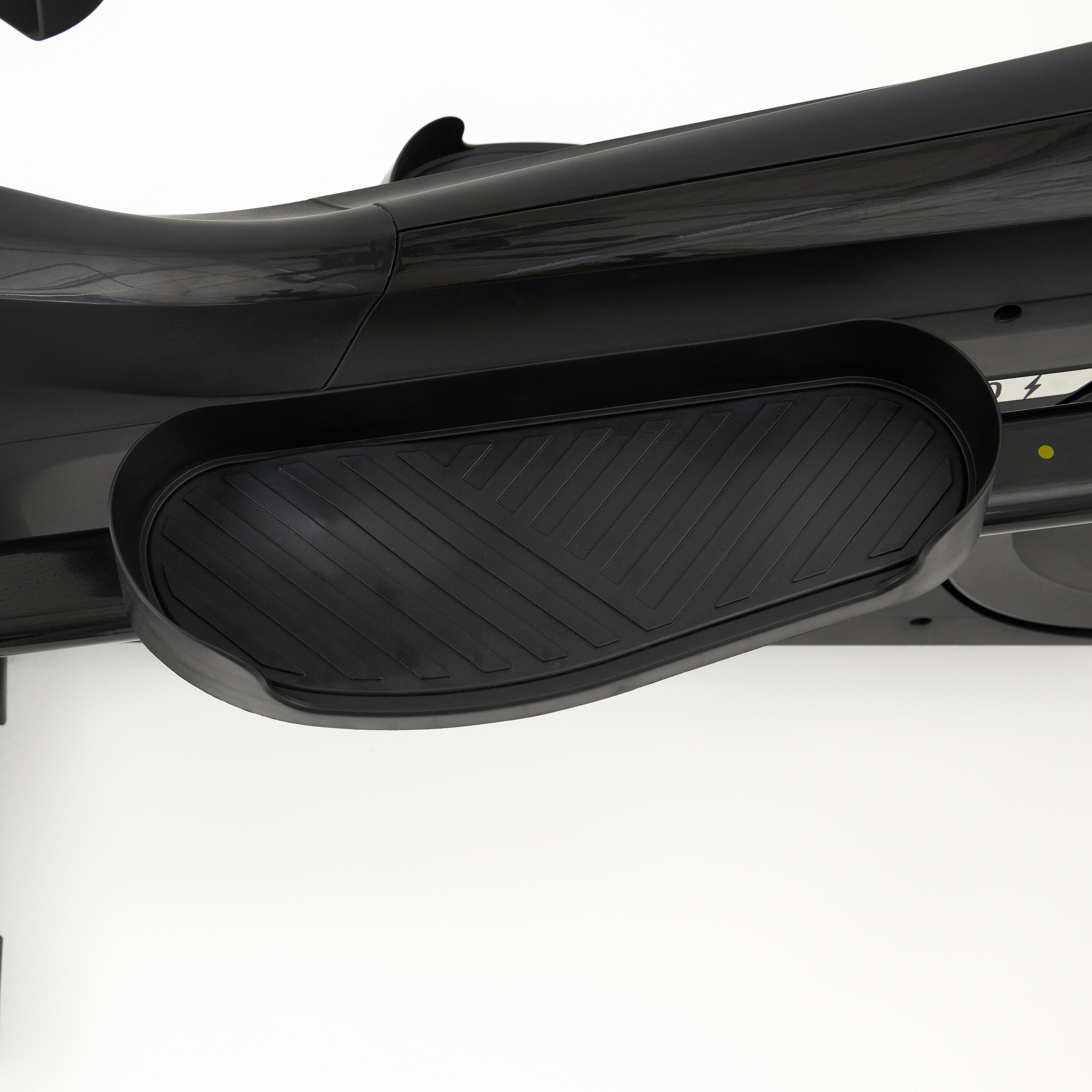 Elliptique connecté auto-alimenté – EL 540 9/11