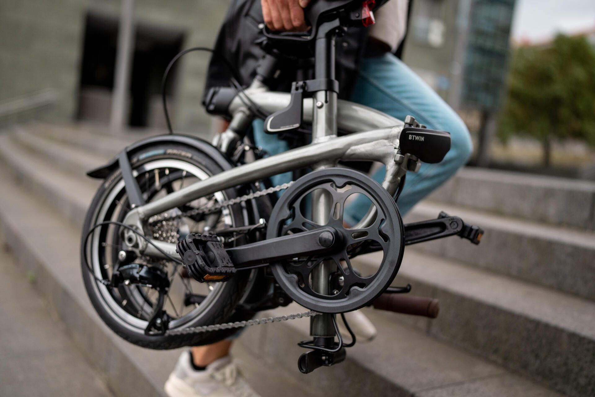 Ultra-compact second light folding bike