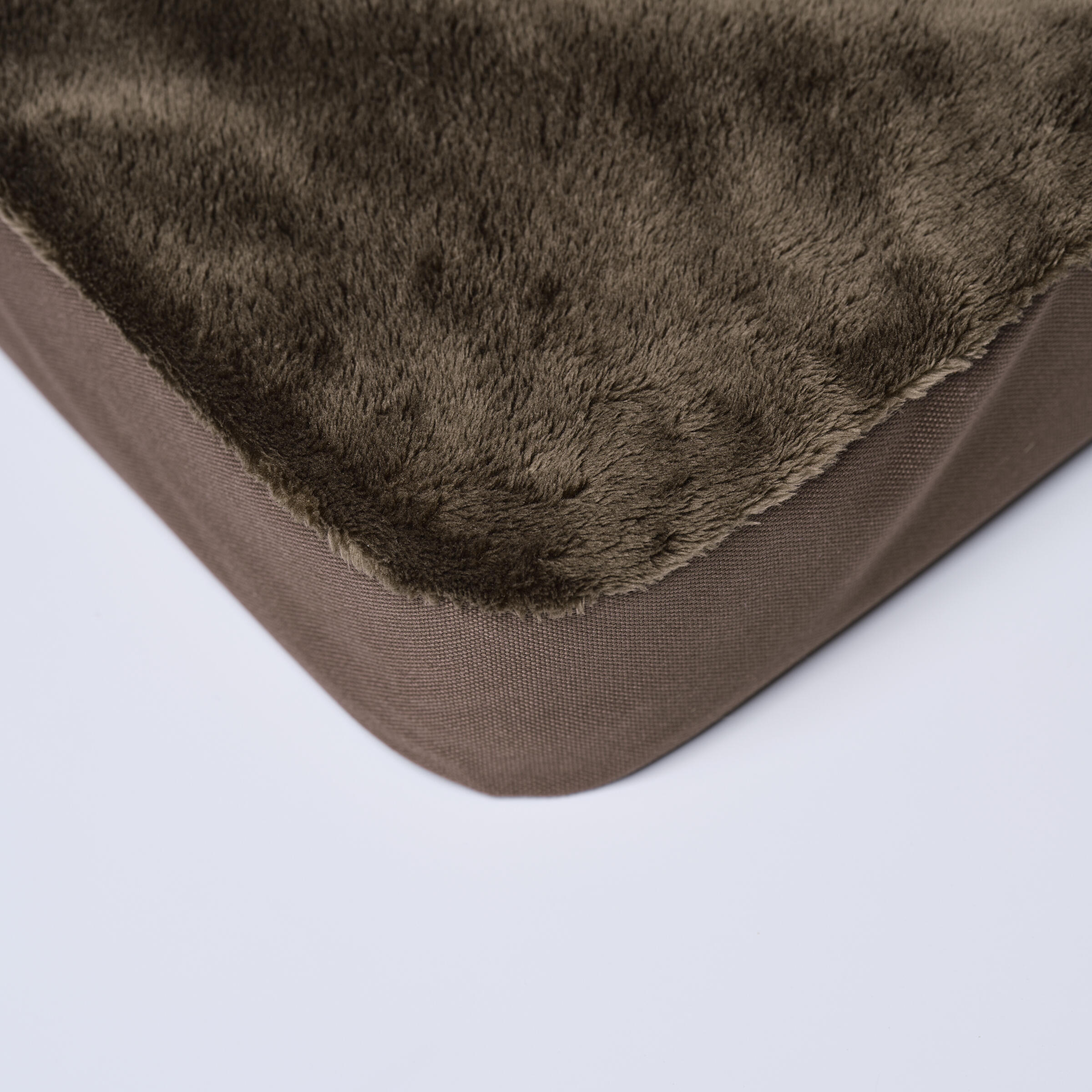 Tapis Chien épaisseur 6cm  marron 900 4/10