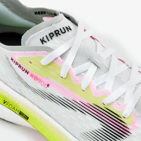 Sepatu Lari Pria Carbon Plate KIPRUN KD900X - Putih/Neon