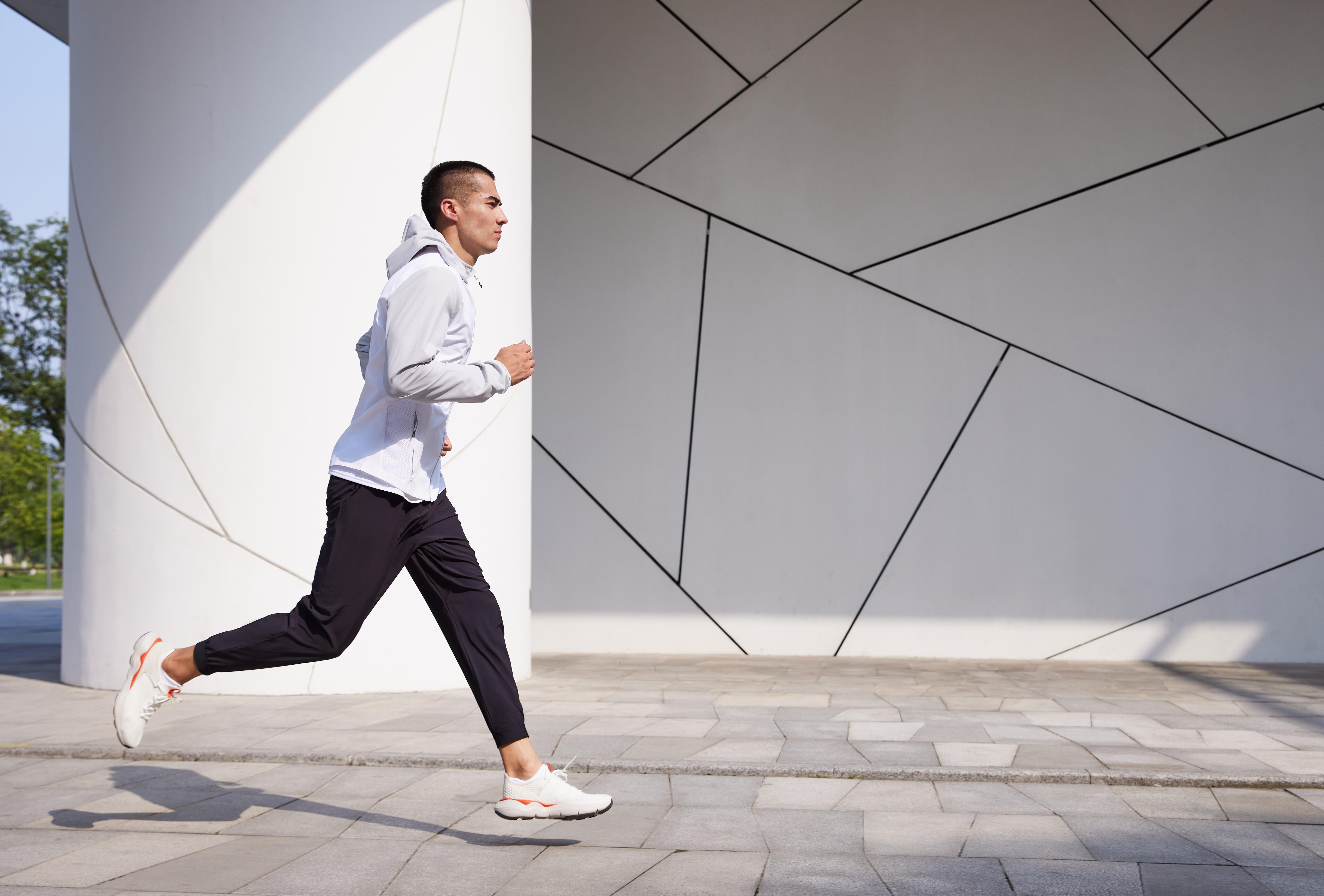 MEN RUN JACKET WIND HOOD WHITE CN