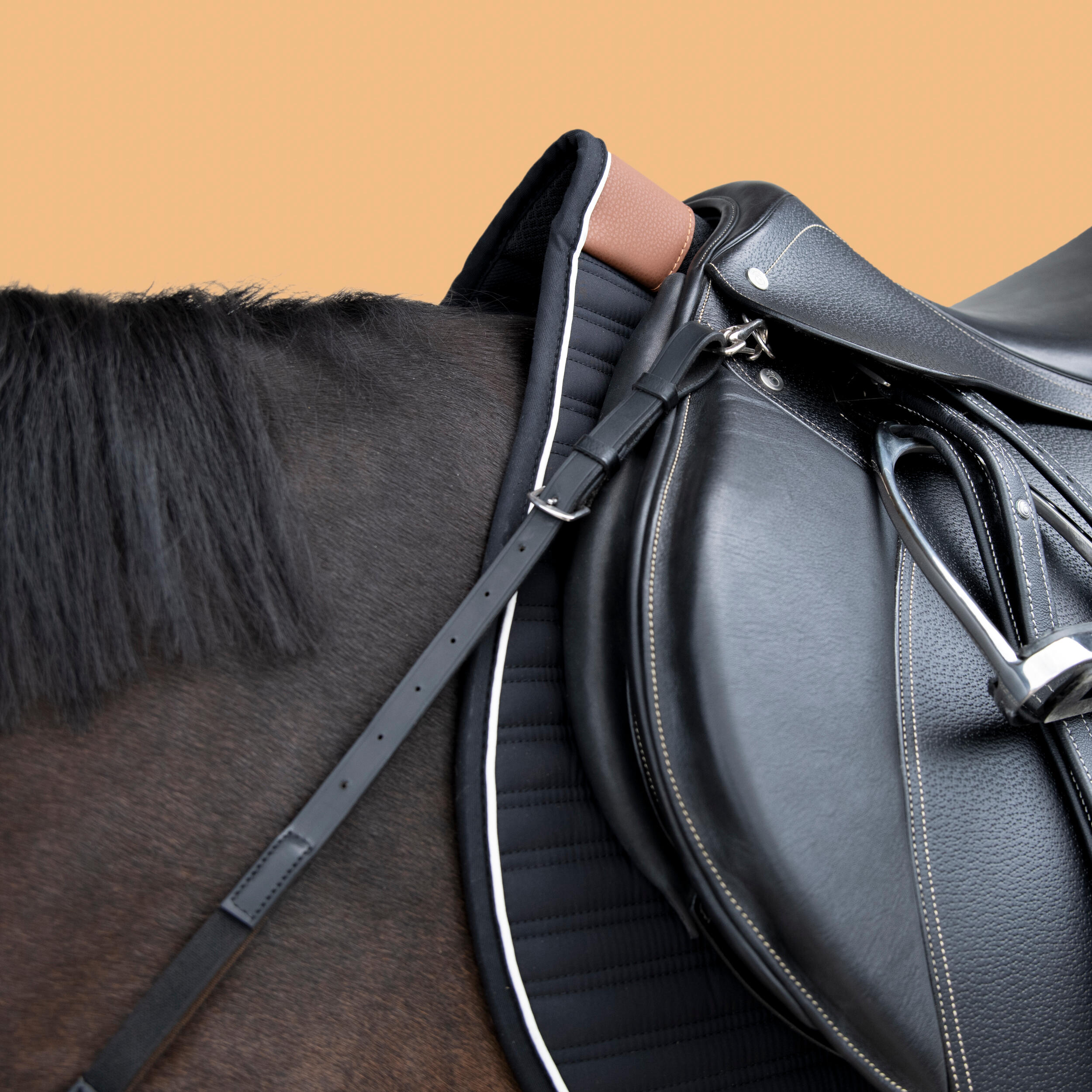 Pettorale con martingala pony e cavallo 3 punti nero  4/6