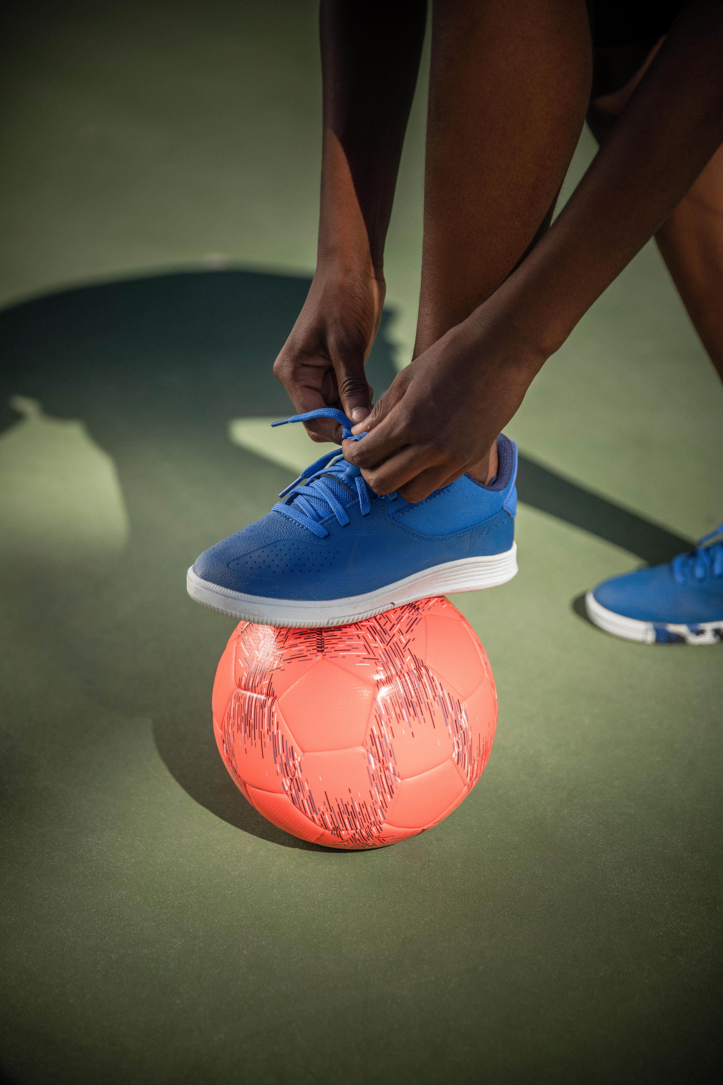 Chaussures enfants BARRIO Street Football JR Bleu 10/16