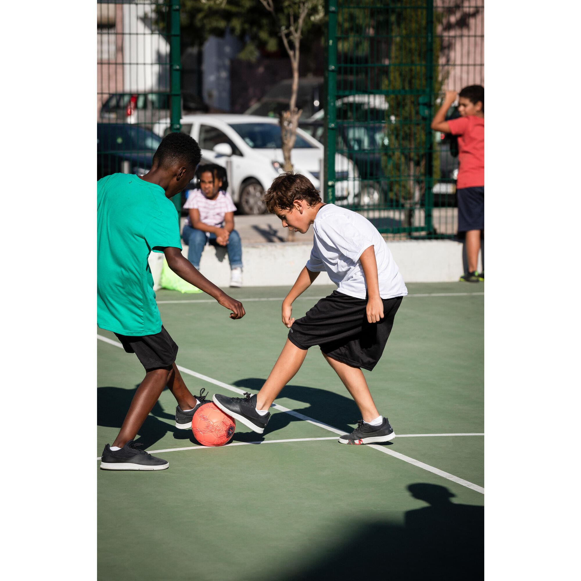 Children's shoes BARRIO Street Football JR Grey