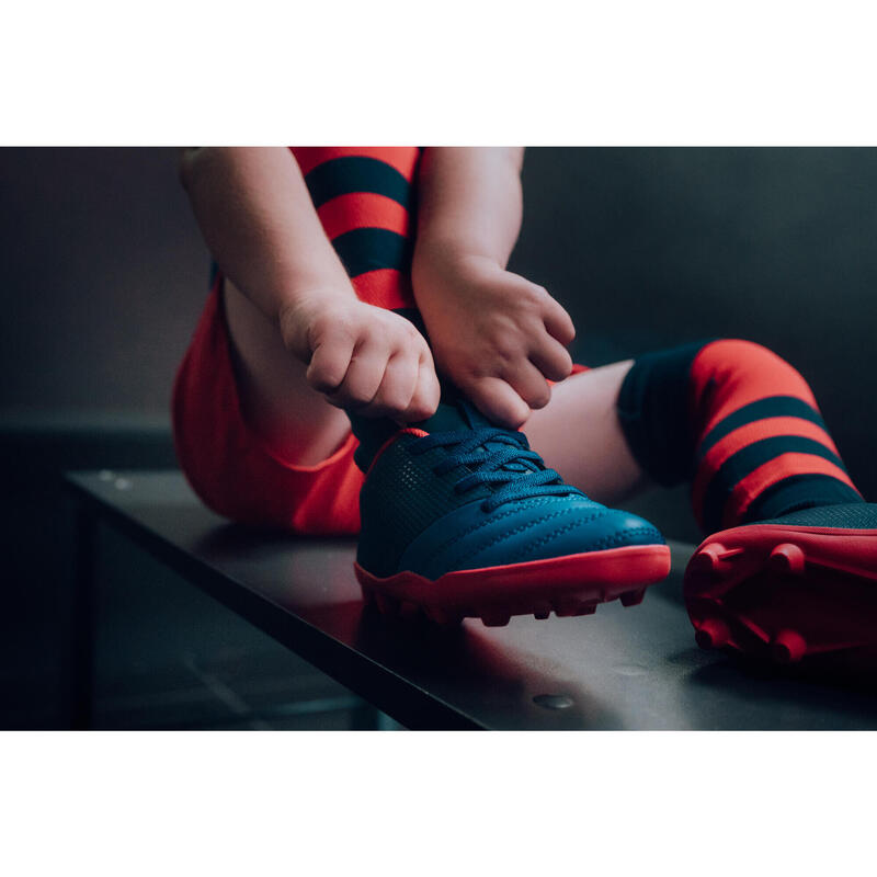 Chaussures de rugby moulées Easylace terrain sec Enfant - SKILL100 FG bleu rouge