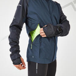 ▷ Este es la chaqueta de running para hombre que se está agotando en  Decathlon porque casi la regalan