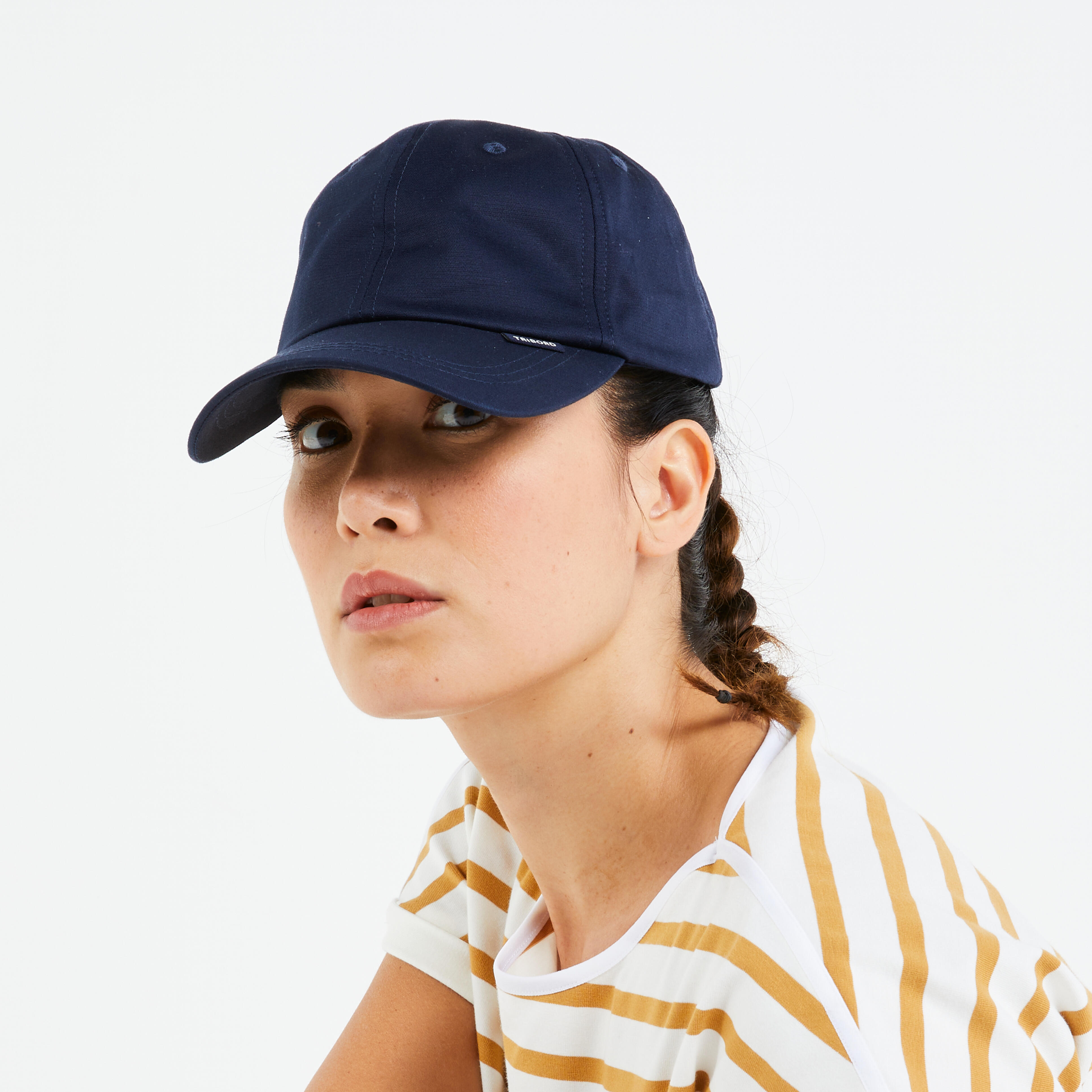 Chapeau bleu marine. Casquette de la marine américaine
