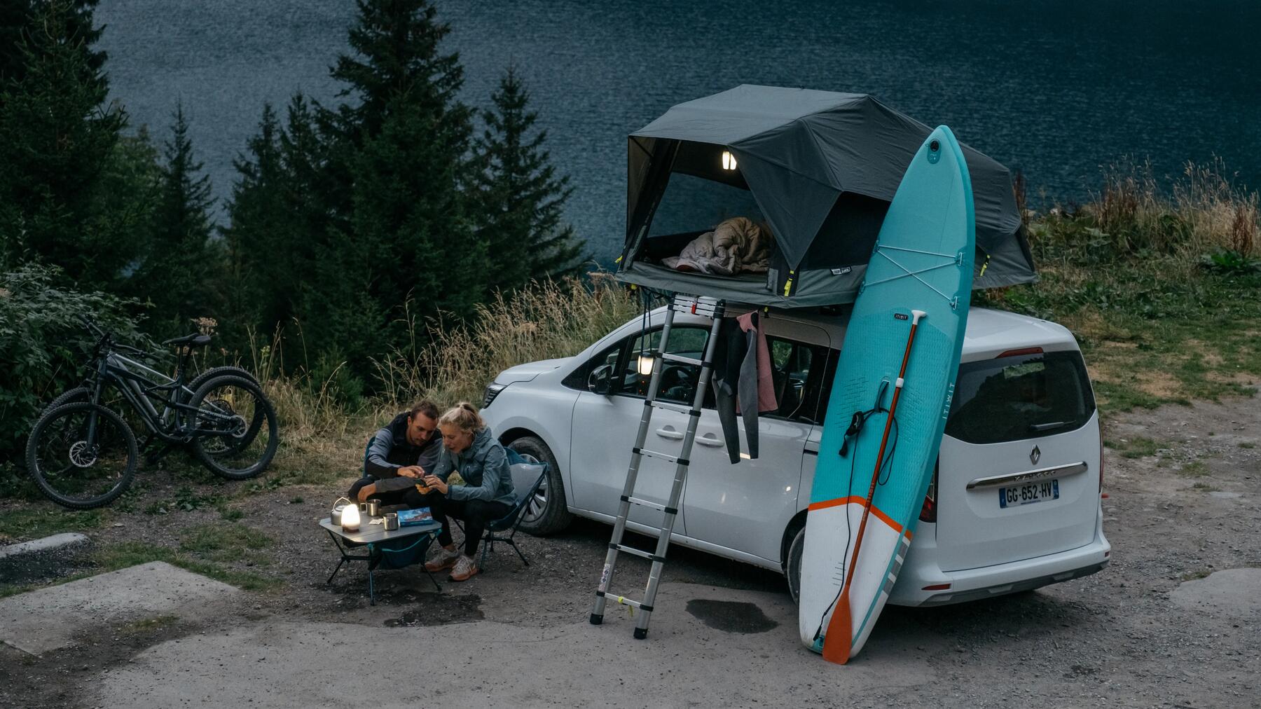 Choosing a roof tent instead of a van? 5 questions to ask yourself