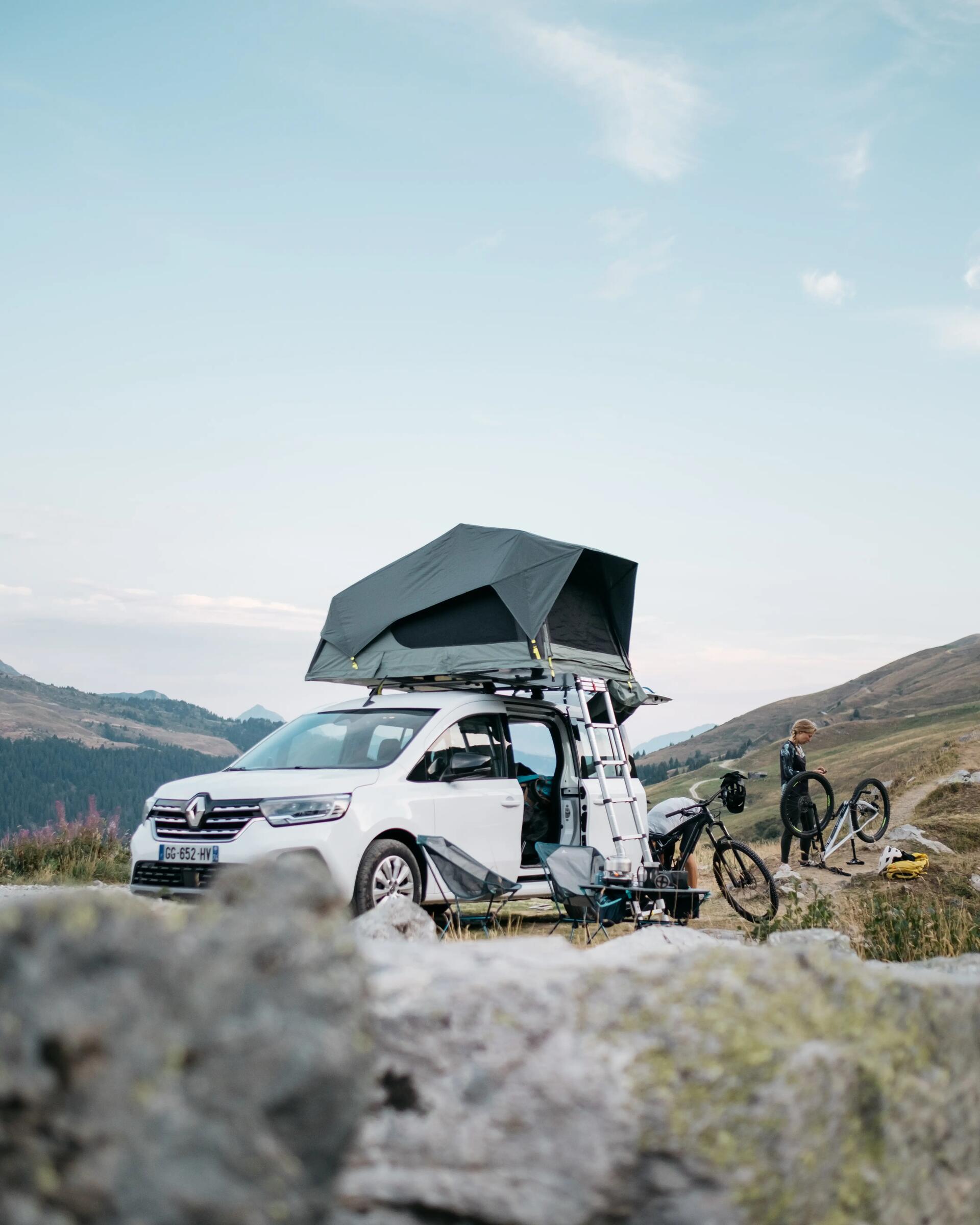 INFLT COMPACT ROOF TOP TENT
