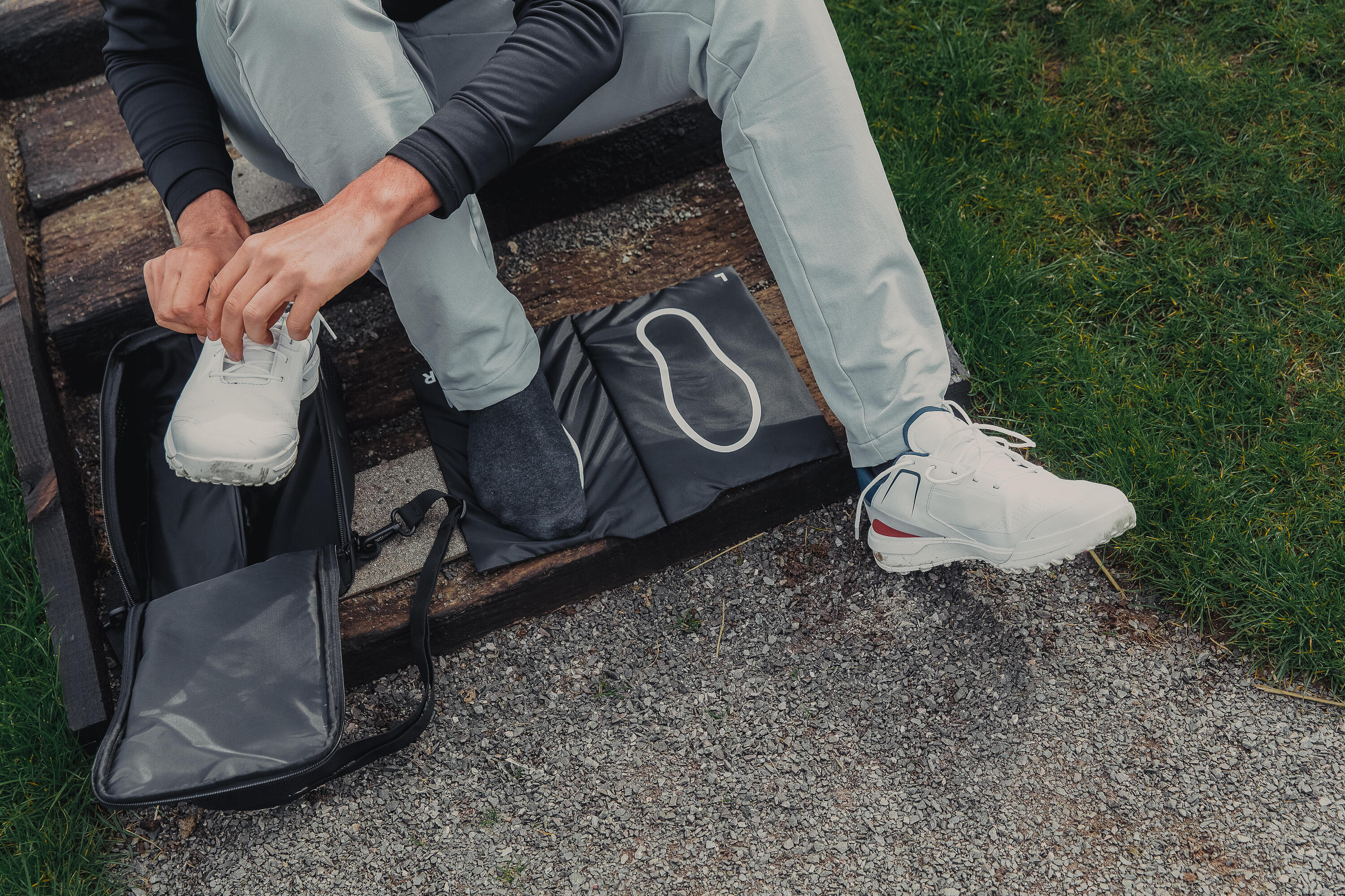 SAC A CHAUSSURES DE GOLF NOIR 9/12