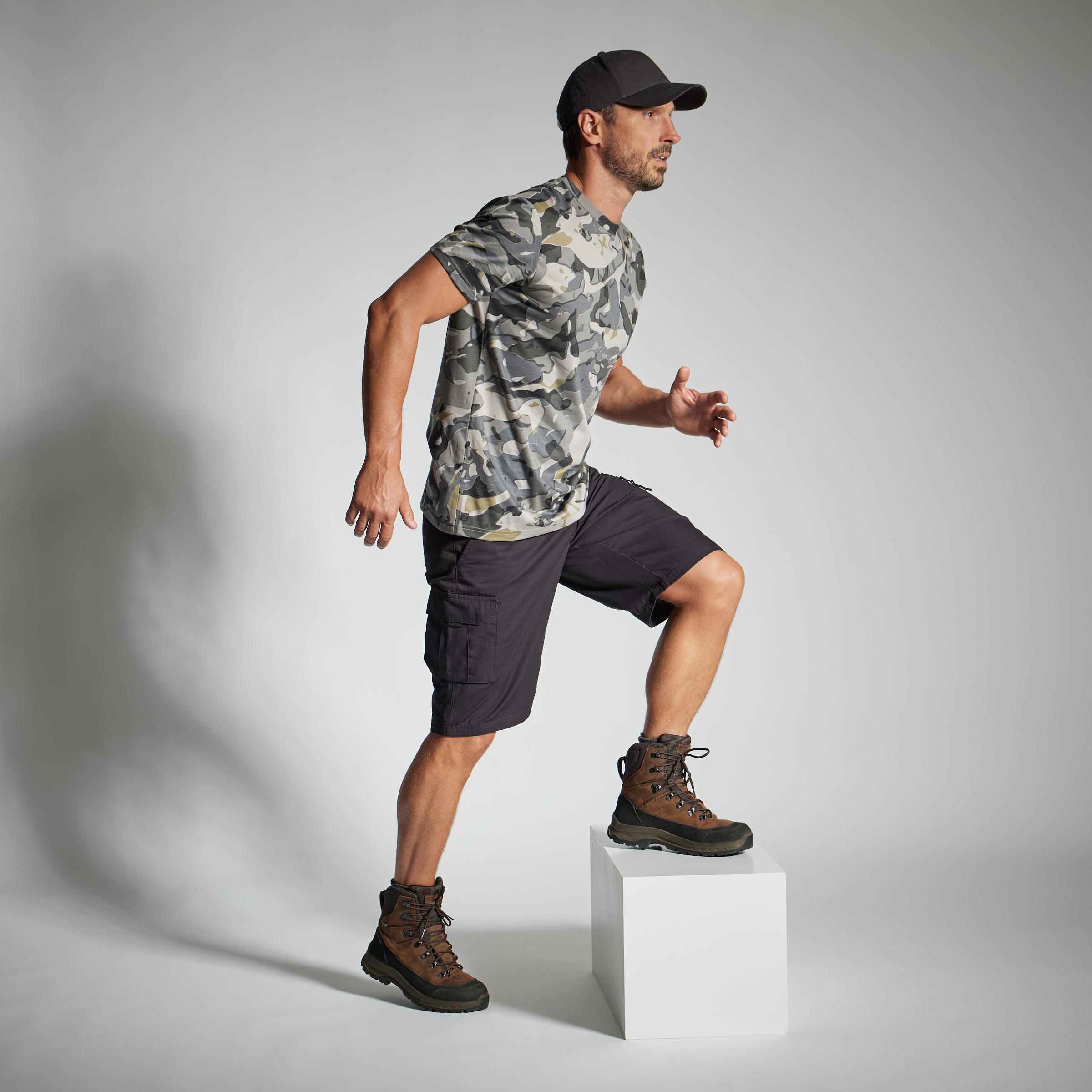 T-SHIRT RESISTANT 100 CAMO WOODLAND GRIS