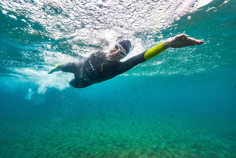 Top 5: technieken voor het aantrekken van je wetsuit voor openwaterzwemmen