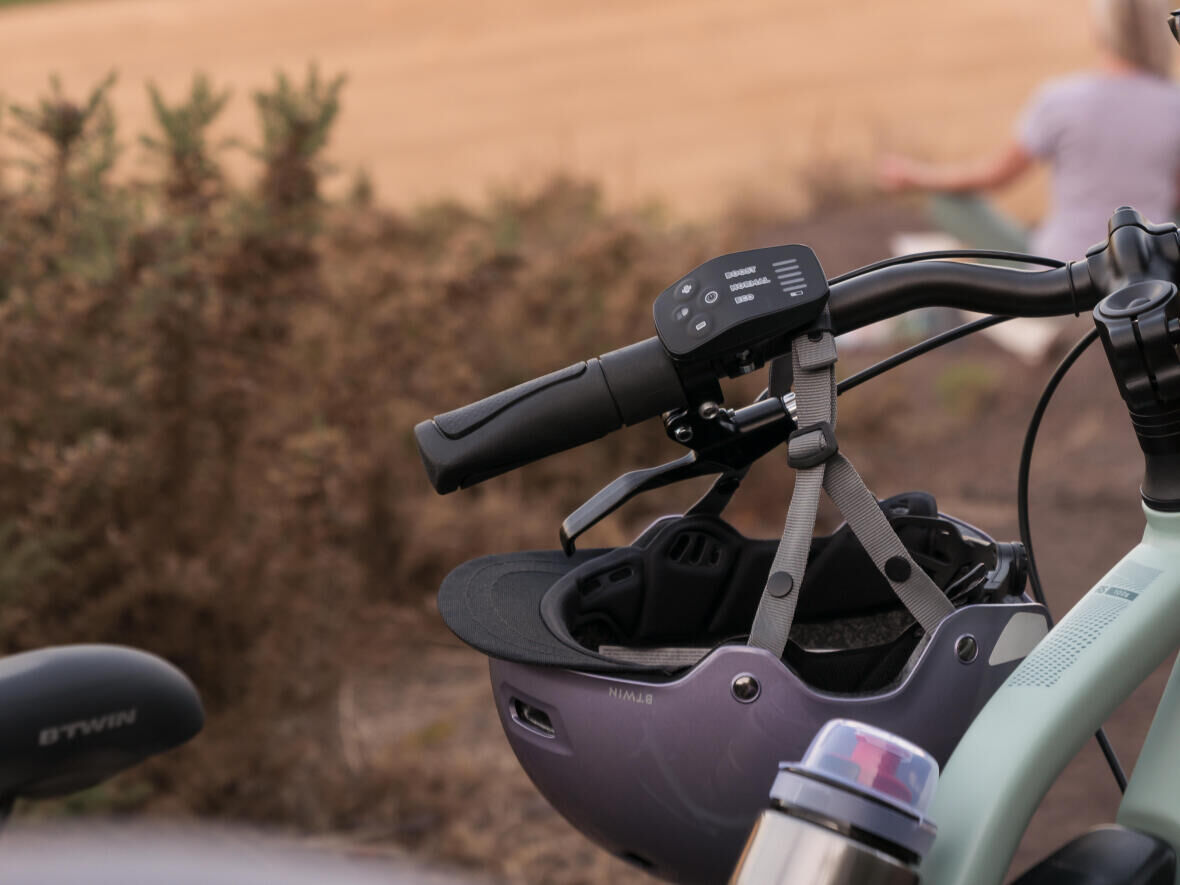 Sport senior découvrez la rando en vélo électrique — free download