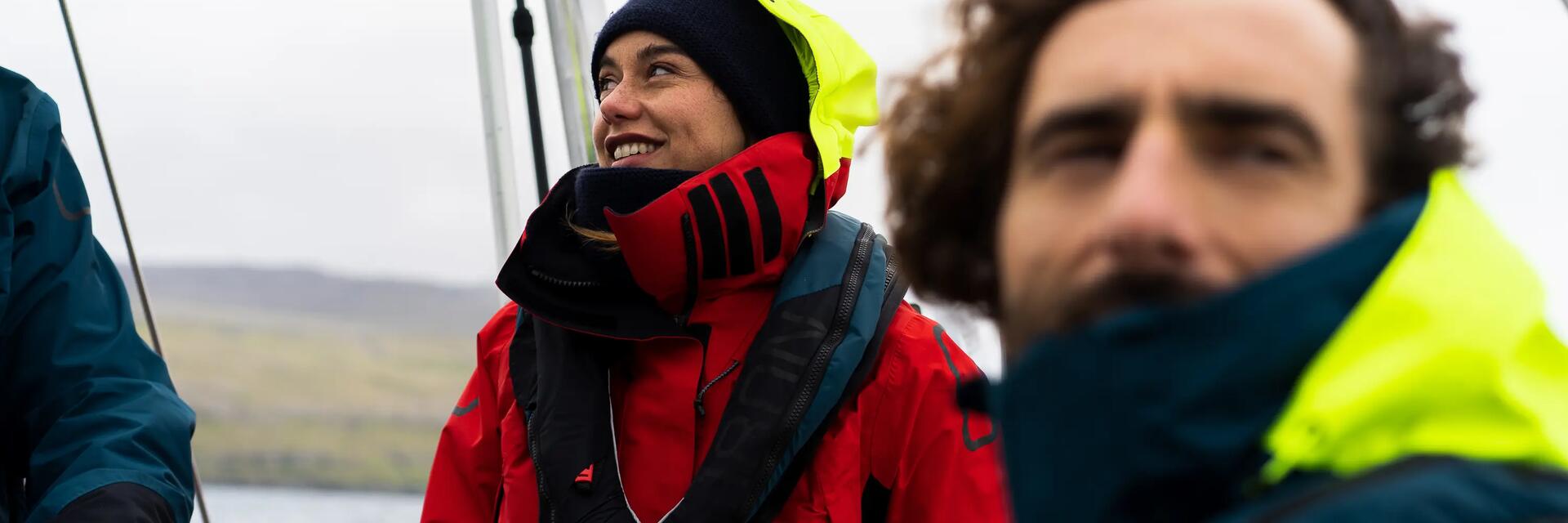 COMMENT CHOISIR UNE VESTE DE QUART ET SALOPETTE DE VOILE ? 