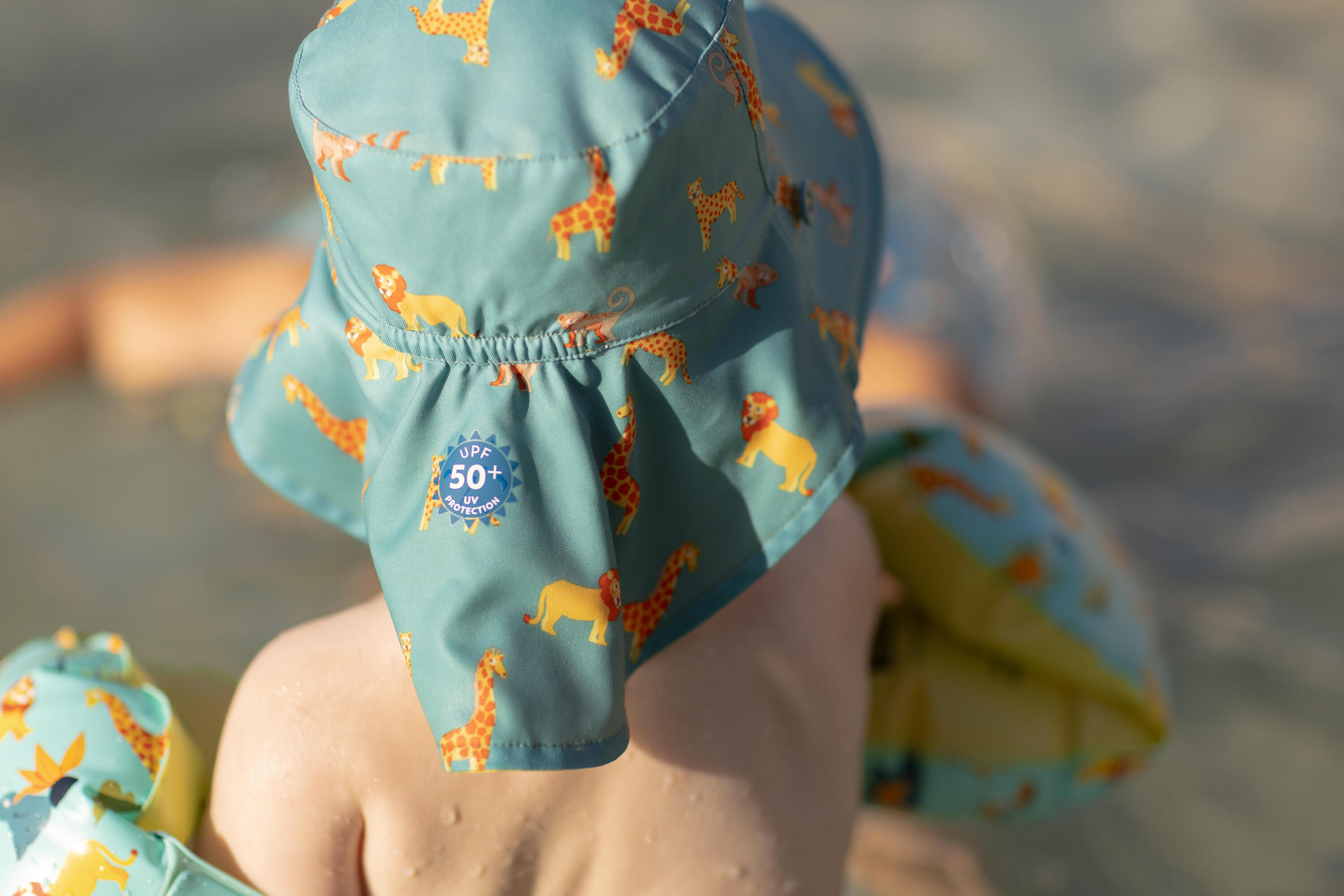 Chapeau anti-UV réversible bébé 7/8