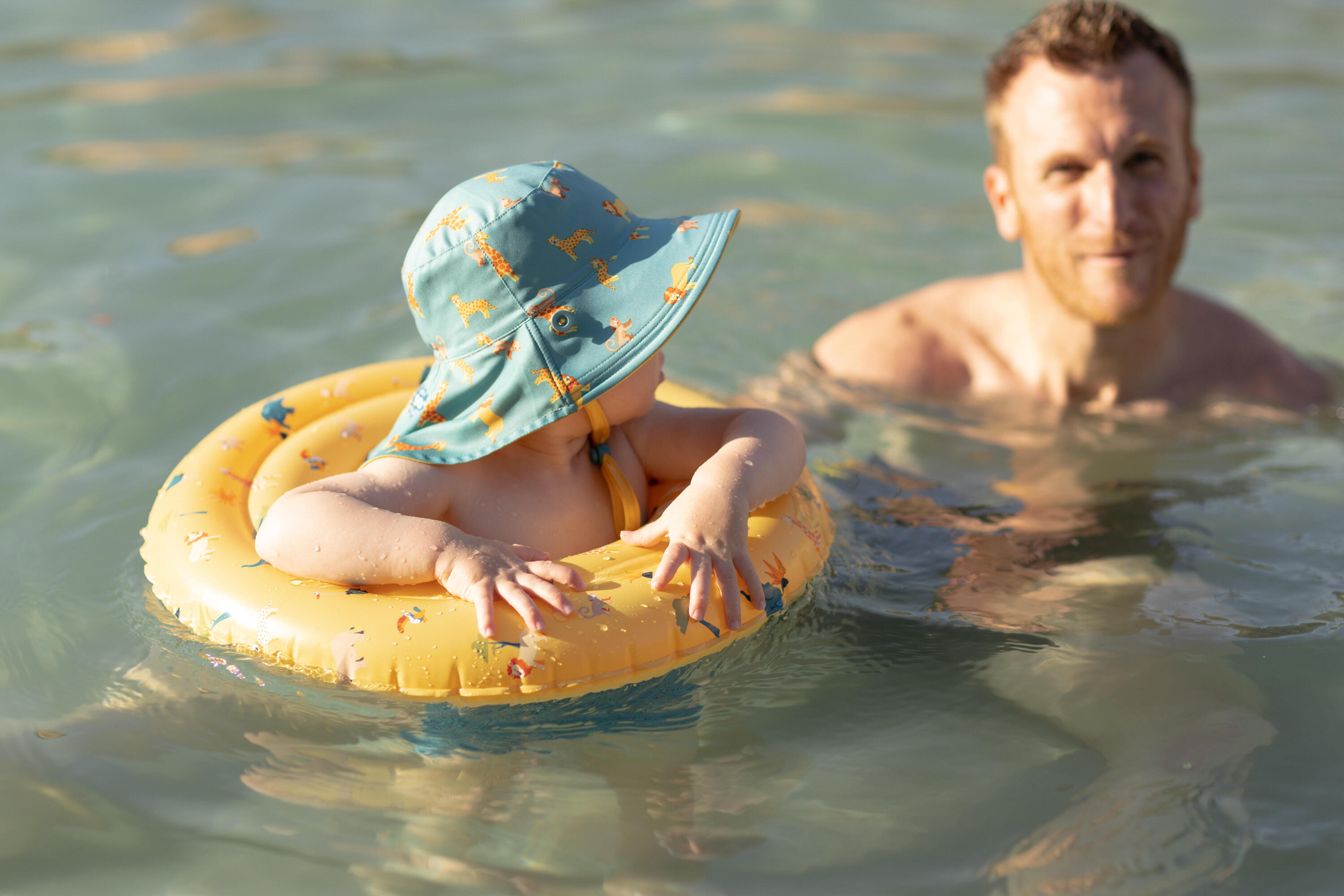 Chapeau anti-UV réversible bébé 5/8