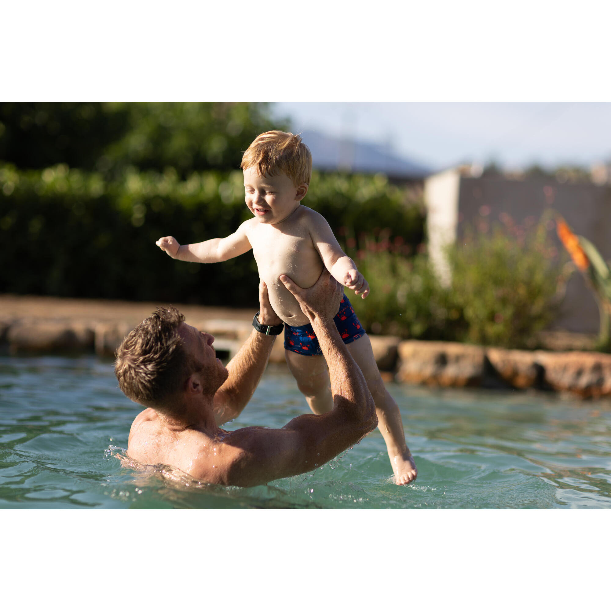 Boxer de bain b b enfant bleu imprim CRABES NABAIJI Decathlon.ch