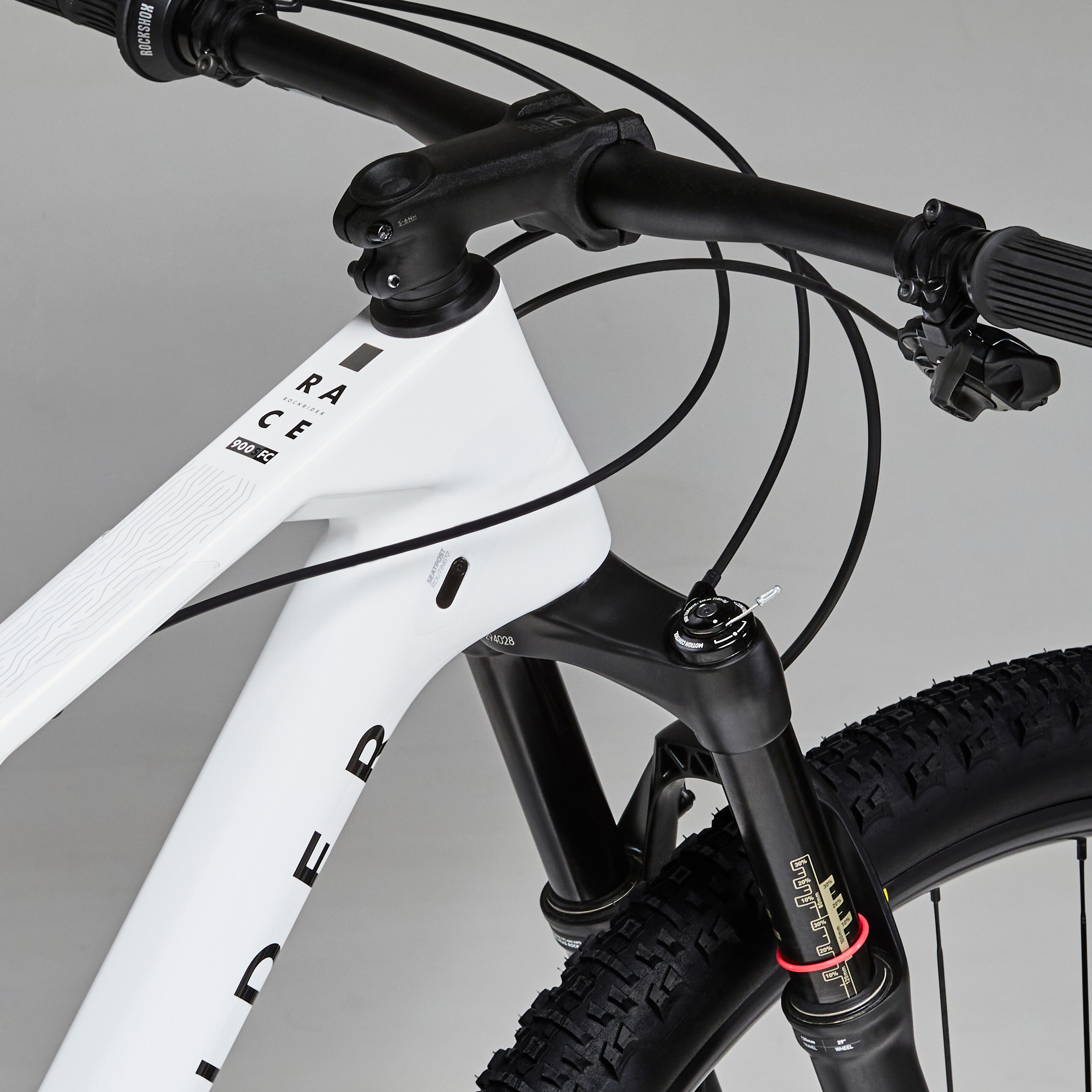 ROCKRIDER Horský bicykel XC Race 900 S GX Eagle kolesá Mavic Crossmax a karbónový rám XL (185-200 cm) · záber 10