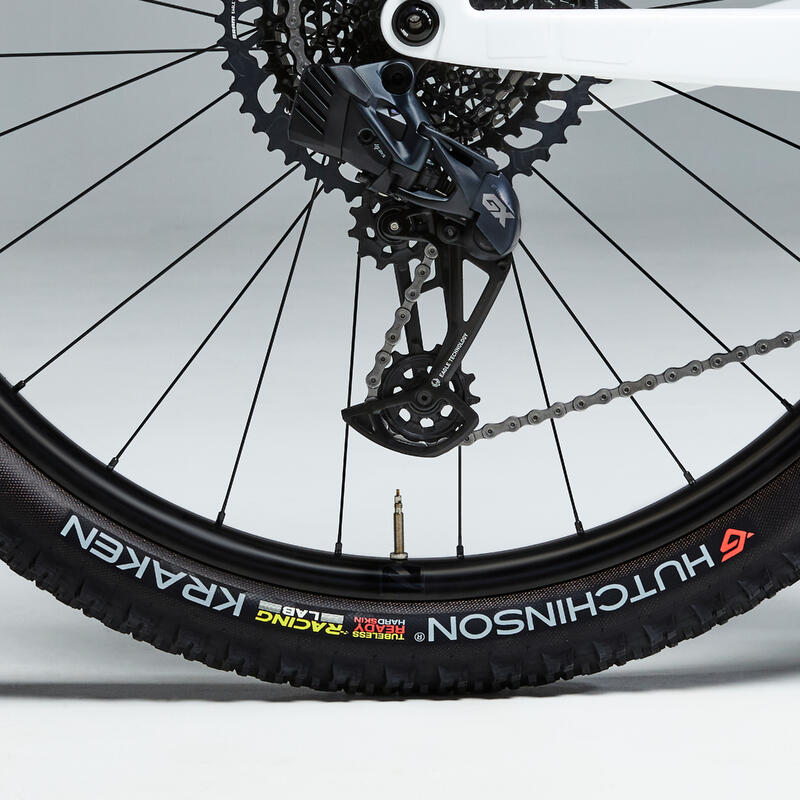 Horské celoodpružené kolo s karbonovým rámem XC RACE 900 S GX AXS Reynolds