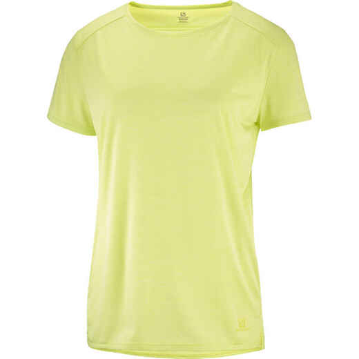 
      The women’s OUTLINE SUMMER t-shirt combines comfort, lightness and moisture transfer
  