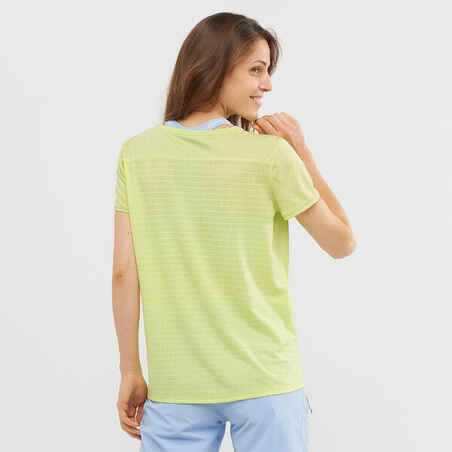The women’s OUTLINE SUMMER t-shirt combines comfort, lightness and moisture transfer