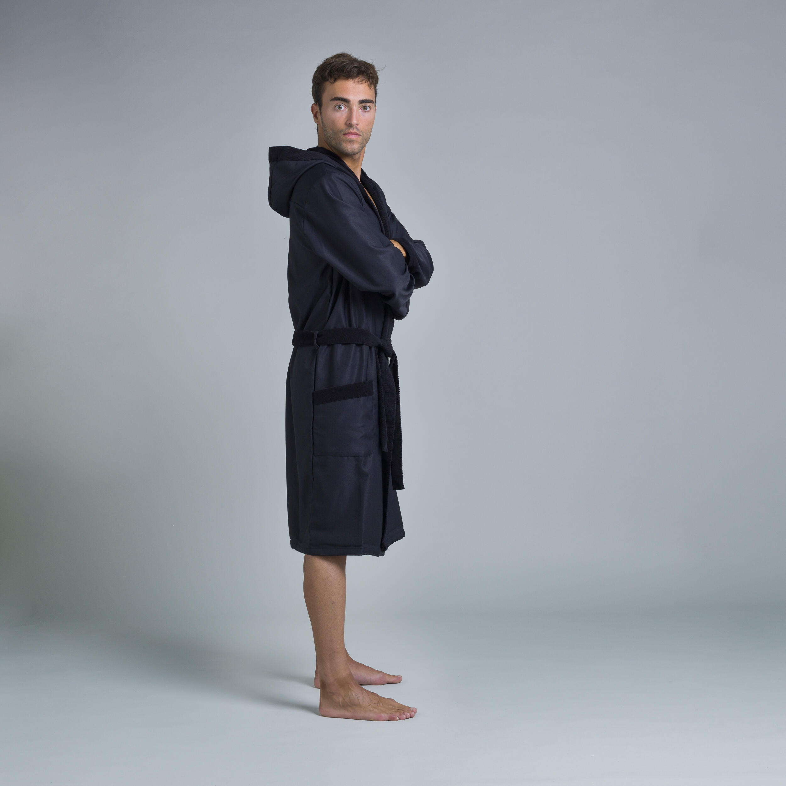 MEN'S COMPACT POOL BATHROBE BLACK