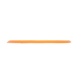 Flexibler orangefarbener Ring, mit dem man weite Würfe machen kann.