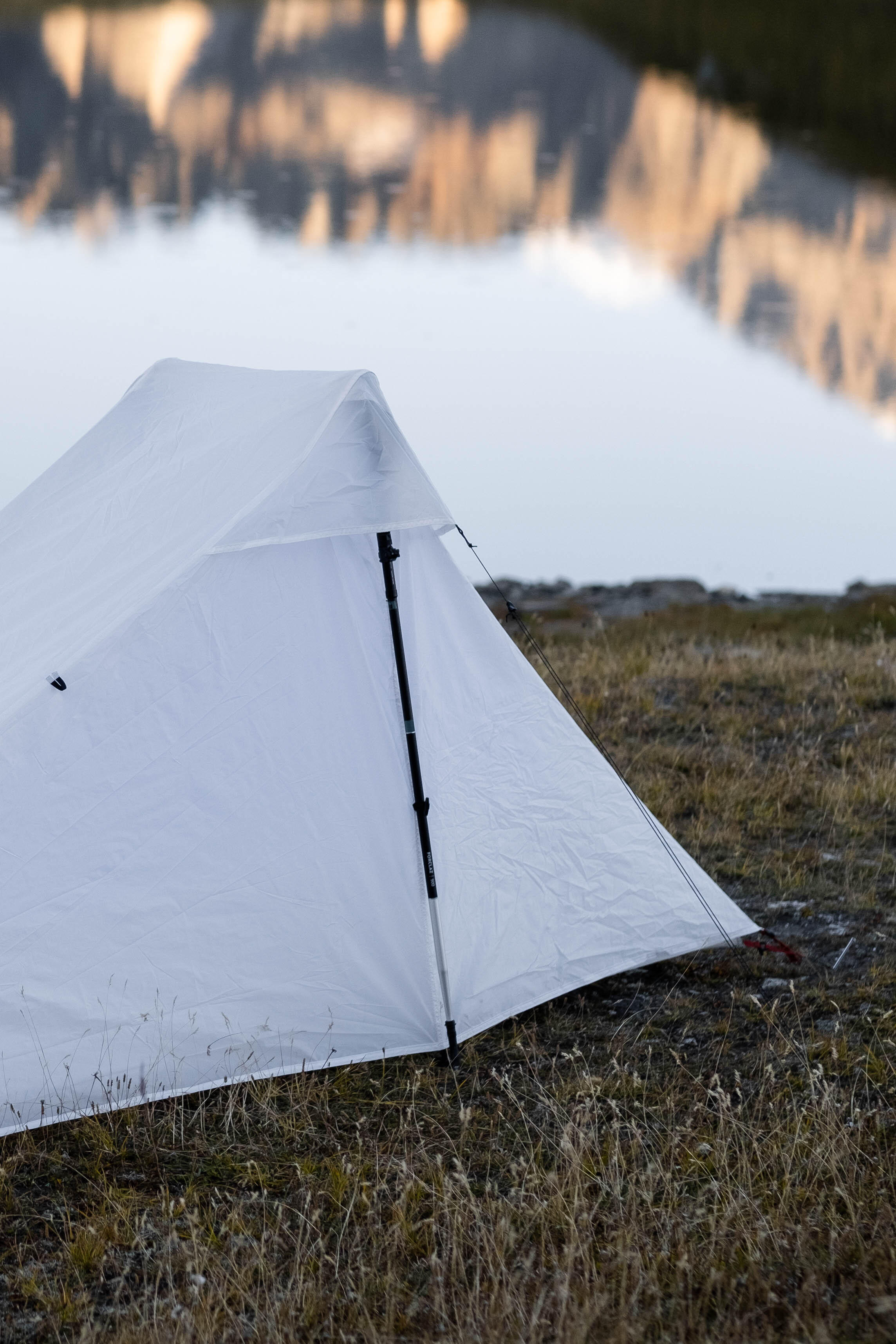 Tente tarp de trekking 1 place MT900, légère et compacte 12/18