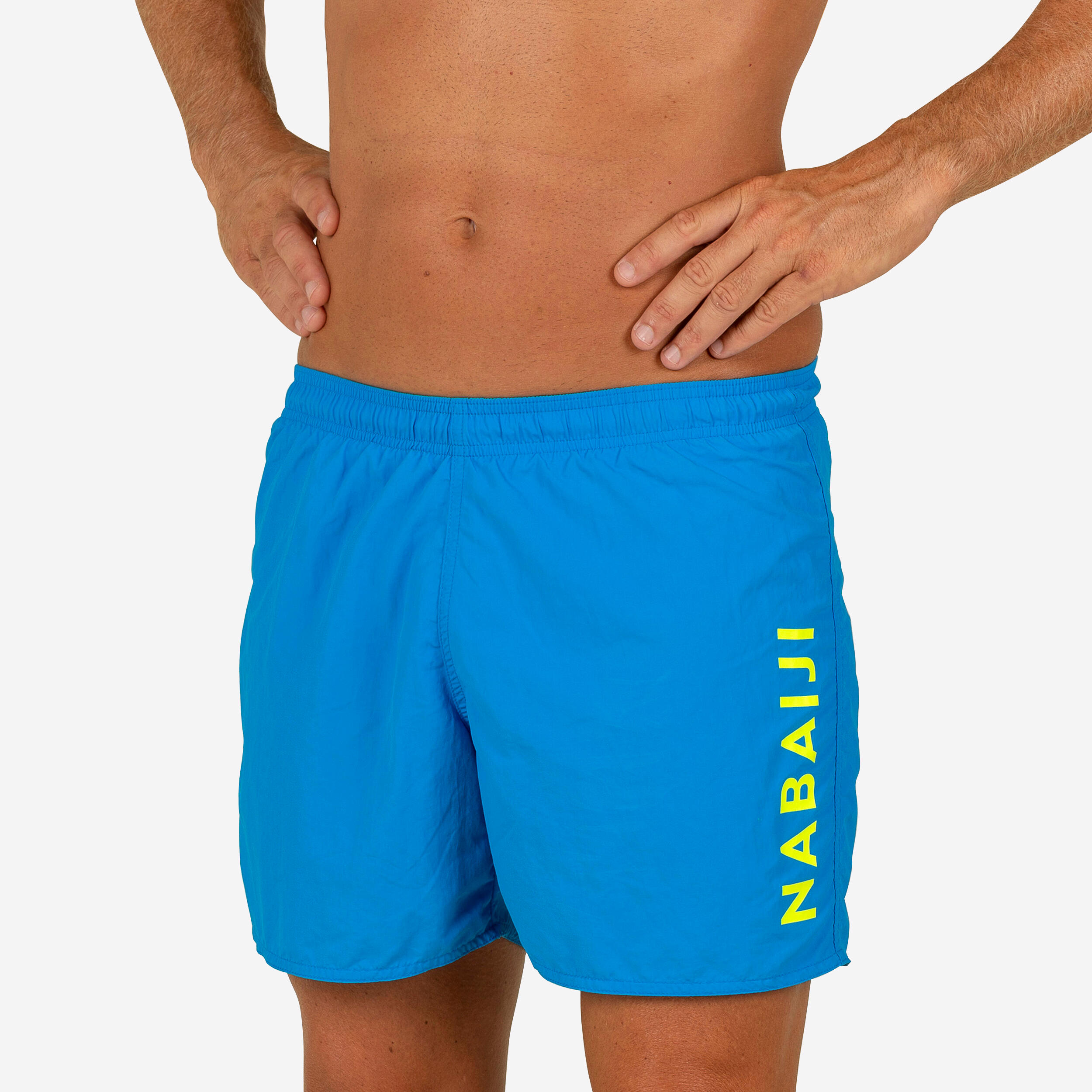 100 BASIC MEN'S SWIMMING SHORTS - LIGHT BLUE 1/5