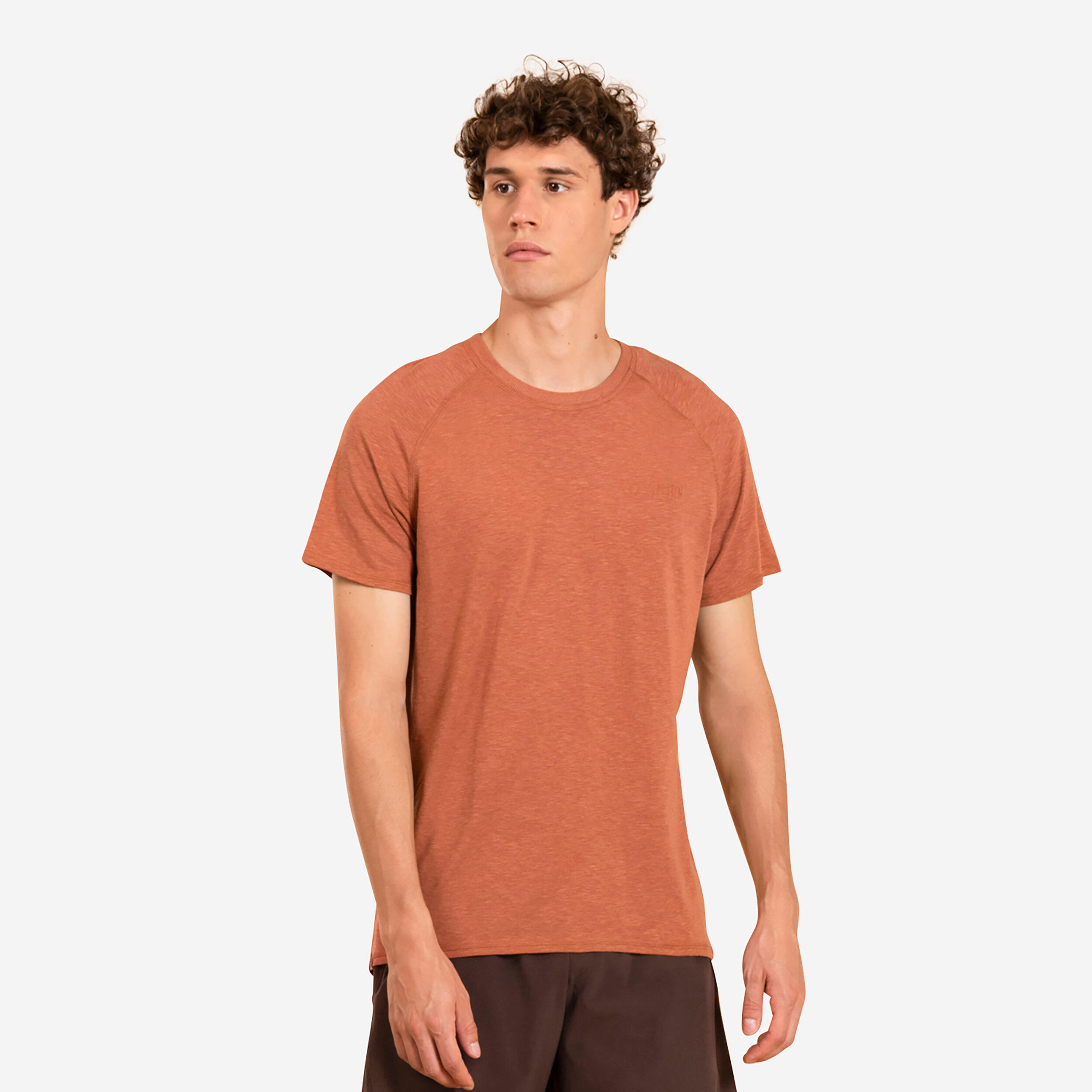 Men's Short-Sleeved Gentle Yoga T-Shirt in Natural Fabric - Terracotta 3/5