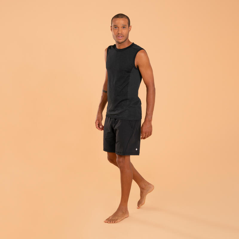 Naadloos en mouwloos shirt voor dynamische yoga heren zwart