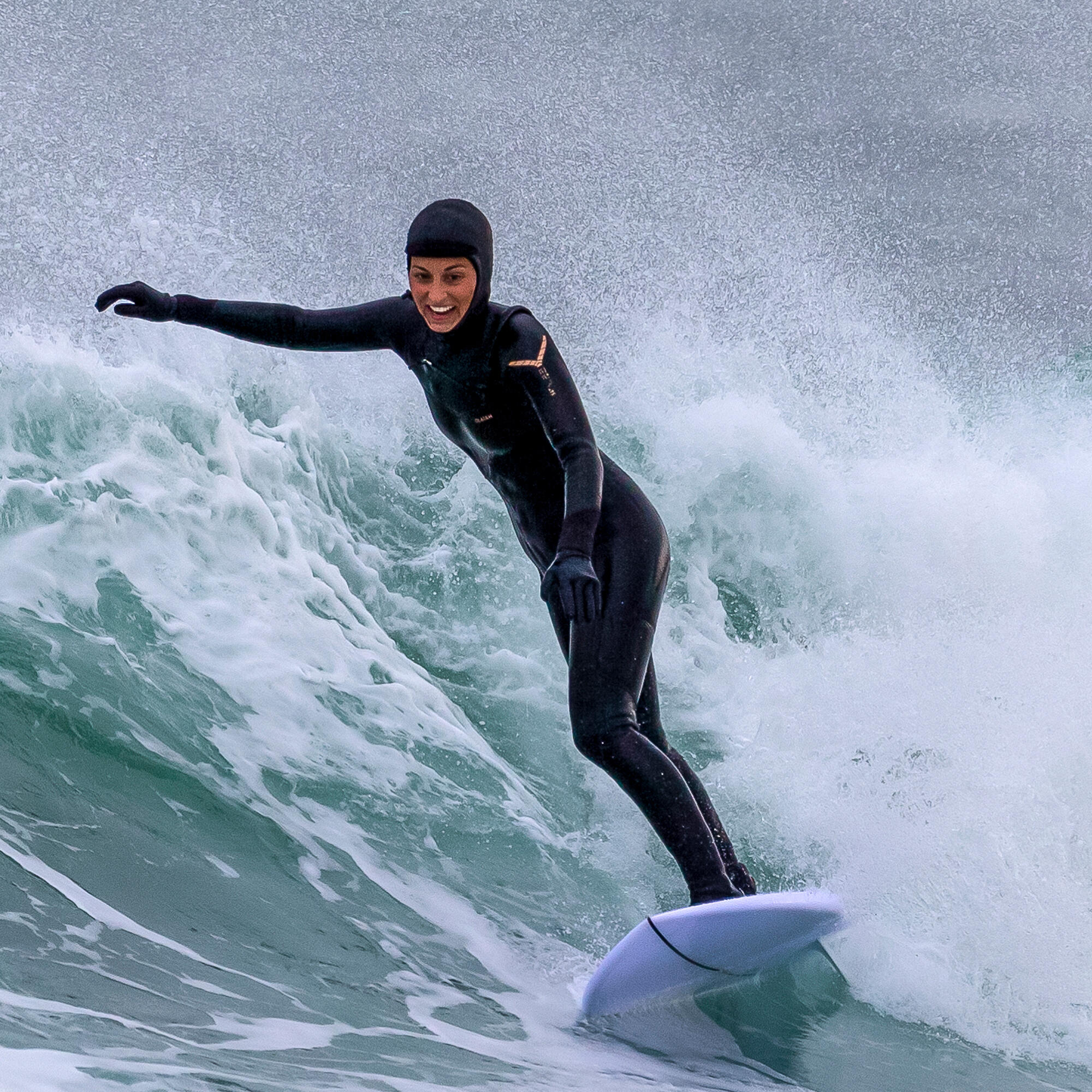 Women's Long-sleeved UV Surfing Rash Guard - 100 Black