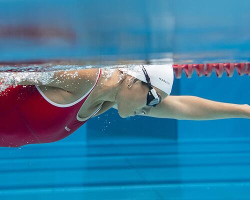 Combien de calories brûlent 30 minutes de natation