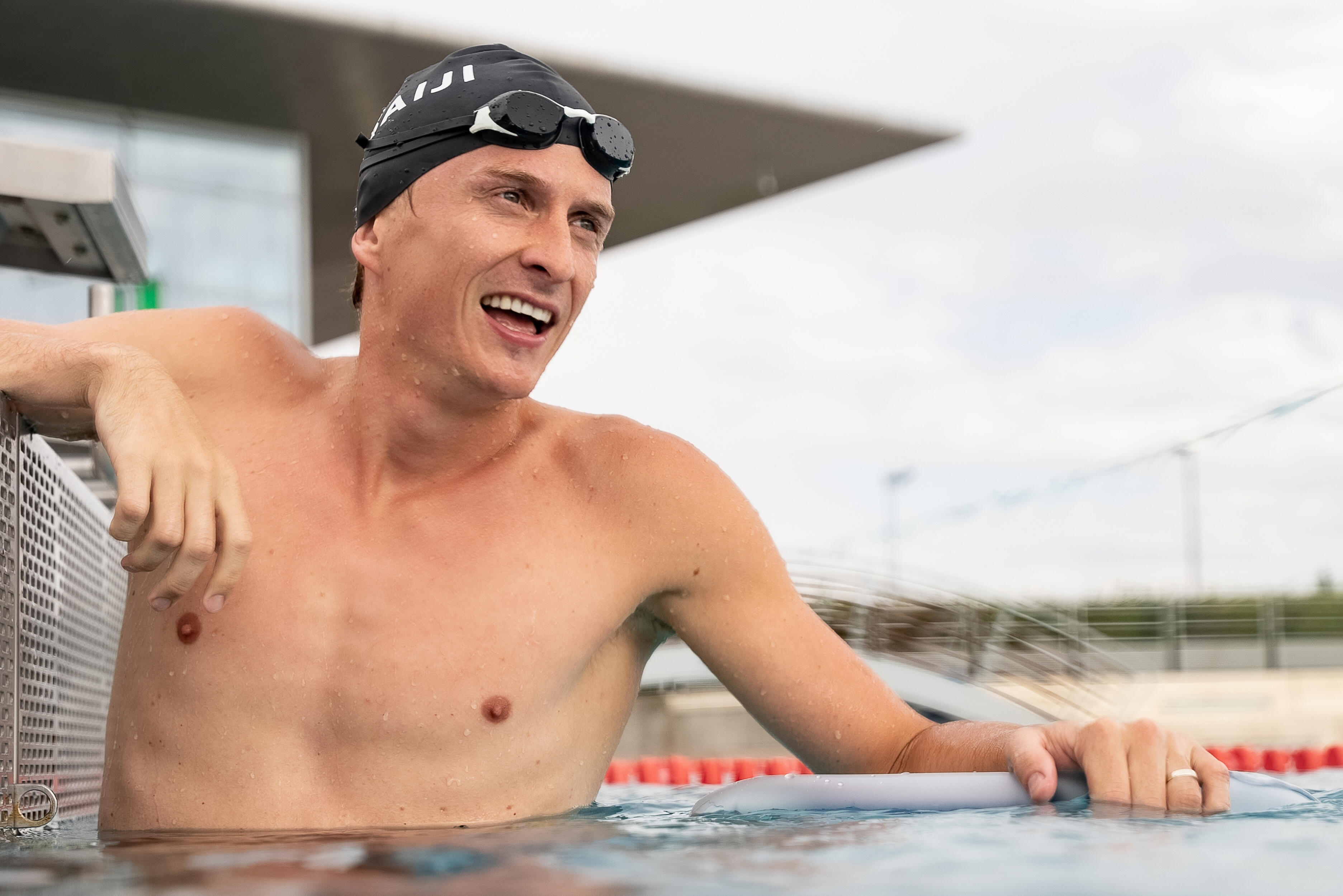 Silicone Swim Cap with Logo, 500 - DECATHLON