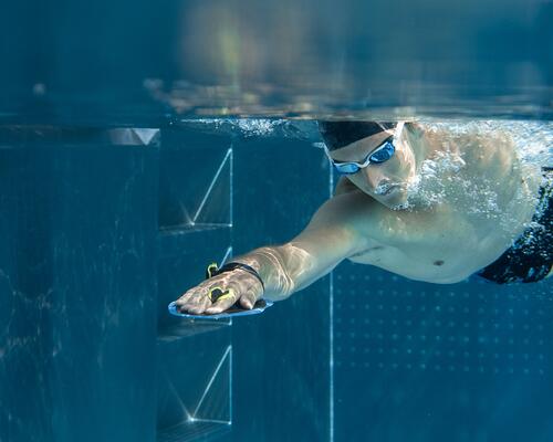 Comment choisir des plaquettes de natation ?