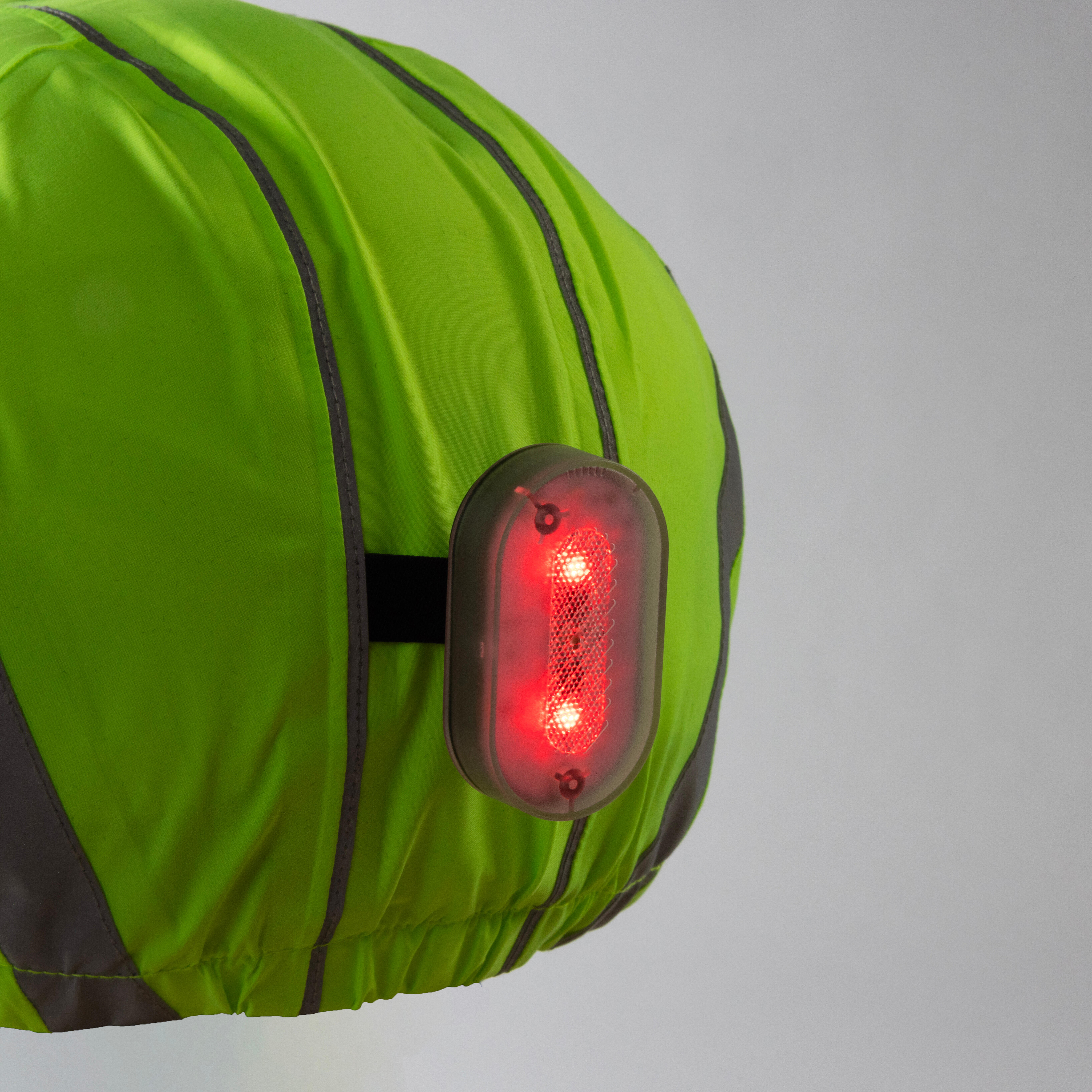 Couvre-casque imperméable avec visibilité jour et nuit – 960 jaune fluo - BTWIN