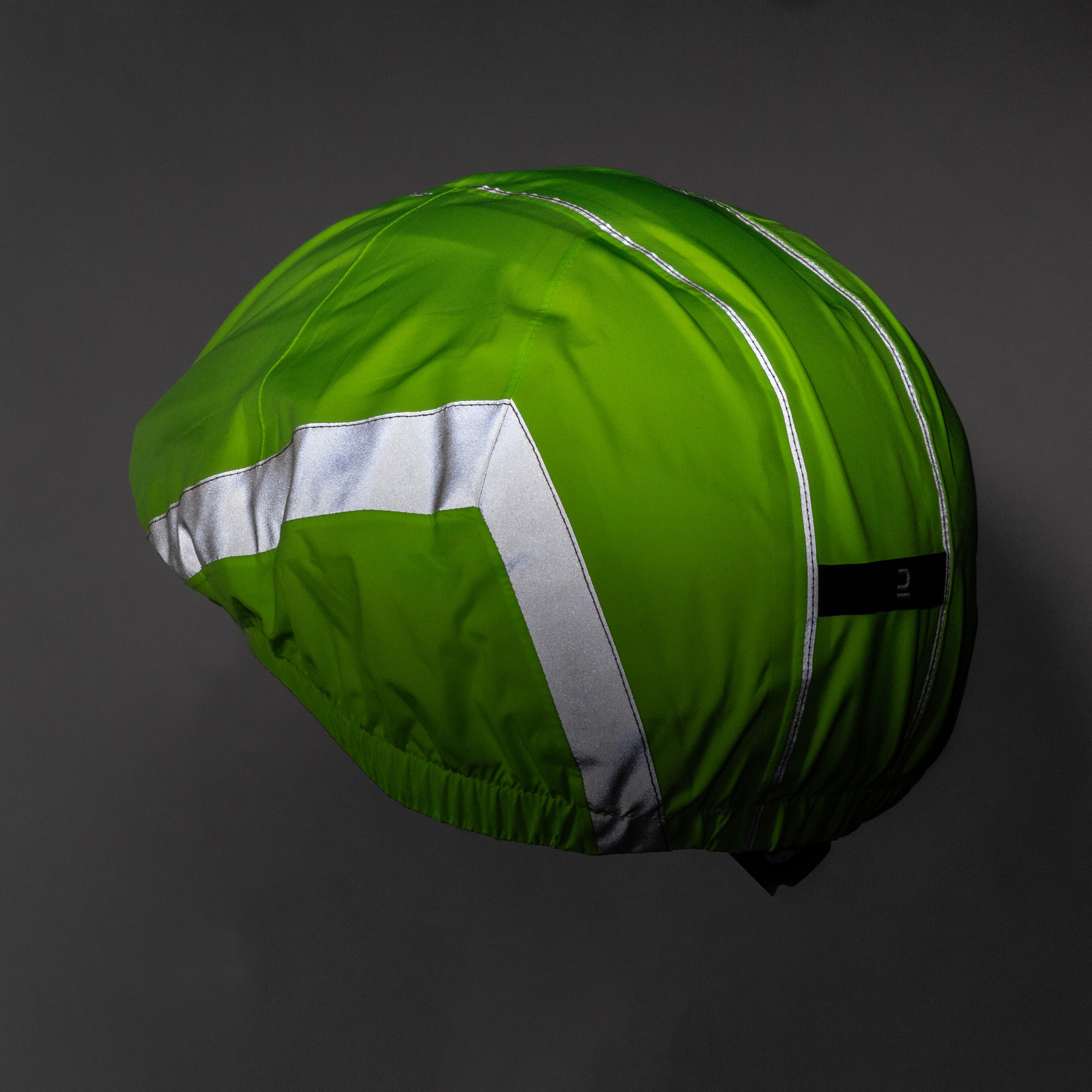 Couvre-casque imperméable avec visibilité jour et nuit – 960 jaune fluo - BTWIN