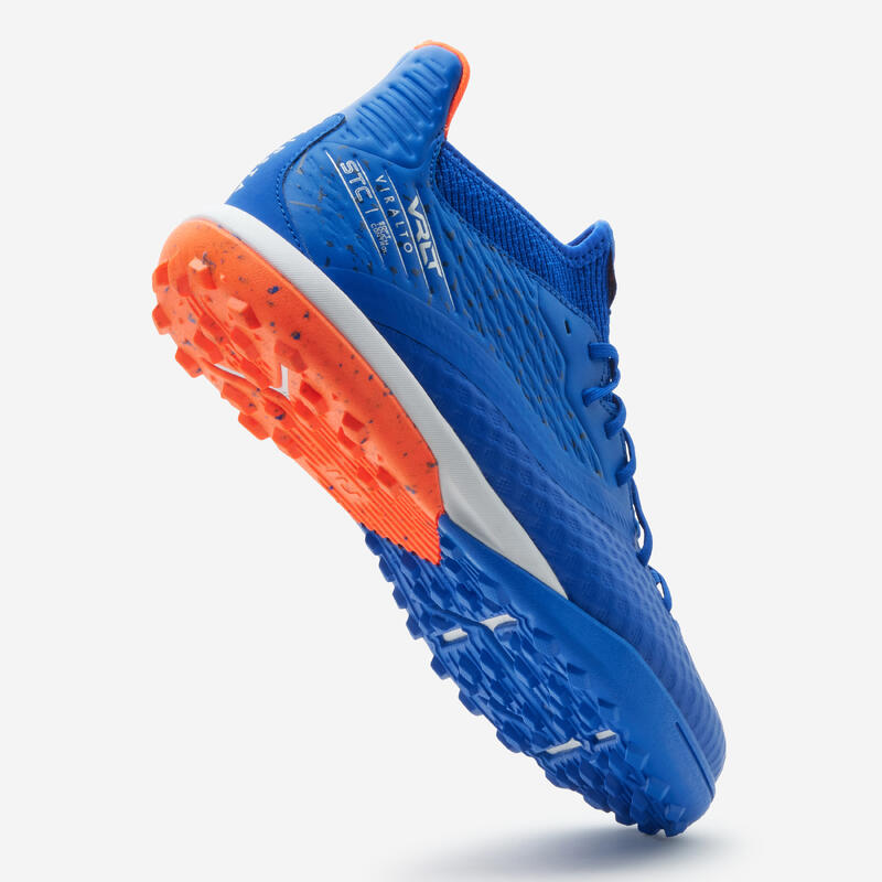 CHAUSSURES DE FOOTBALL ENFANT A LACETS VIRALTO III TURF TF BLEU ET ORANGE