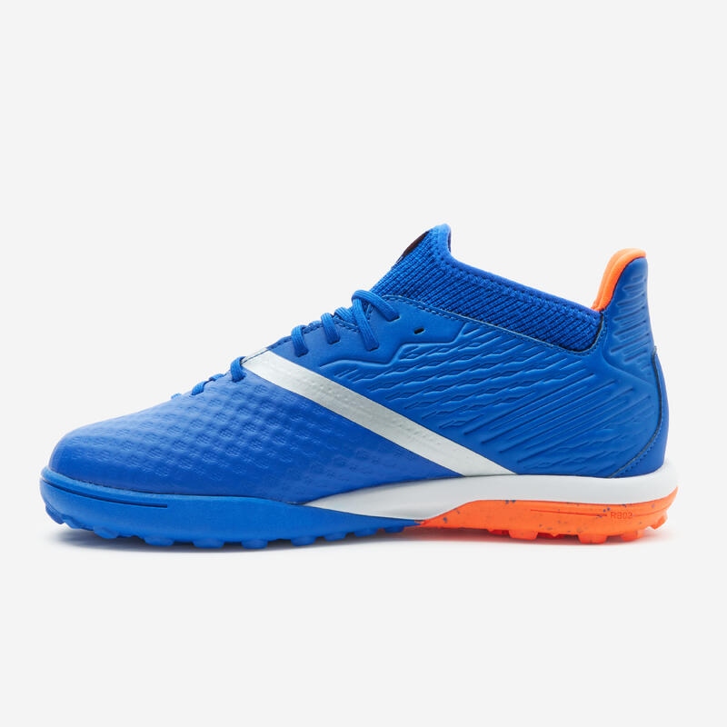 CHAUSSURES DE FOOTBALL ENFANT A LACETS VIRALTO III TURF TF BLEU ET ORANGE