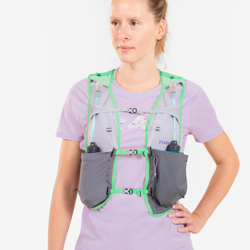 MOCHILA DE TRAIL RUNNING MULHER 8 L VERDE MENTA - VENDIDA COM 2 CANTIS DE 500 ML