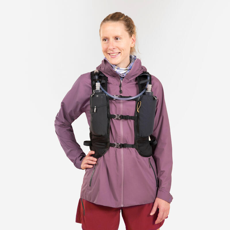 SAC TRAIL ULTRA RUNNING 15L MIXTE NOIR - VENDU AVEC POCHE À EAU 2L