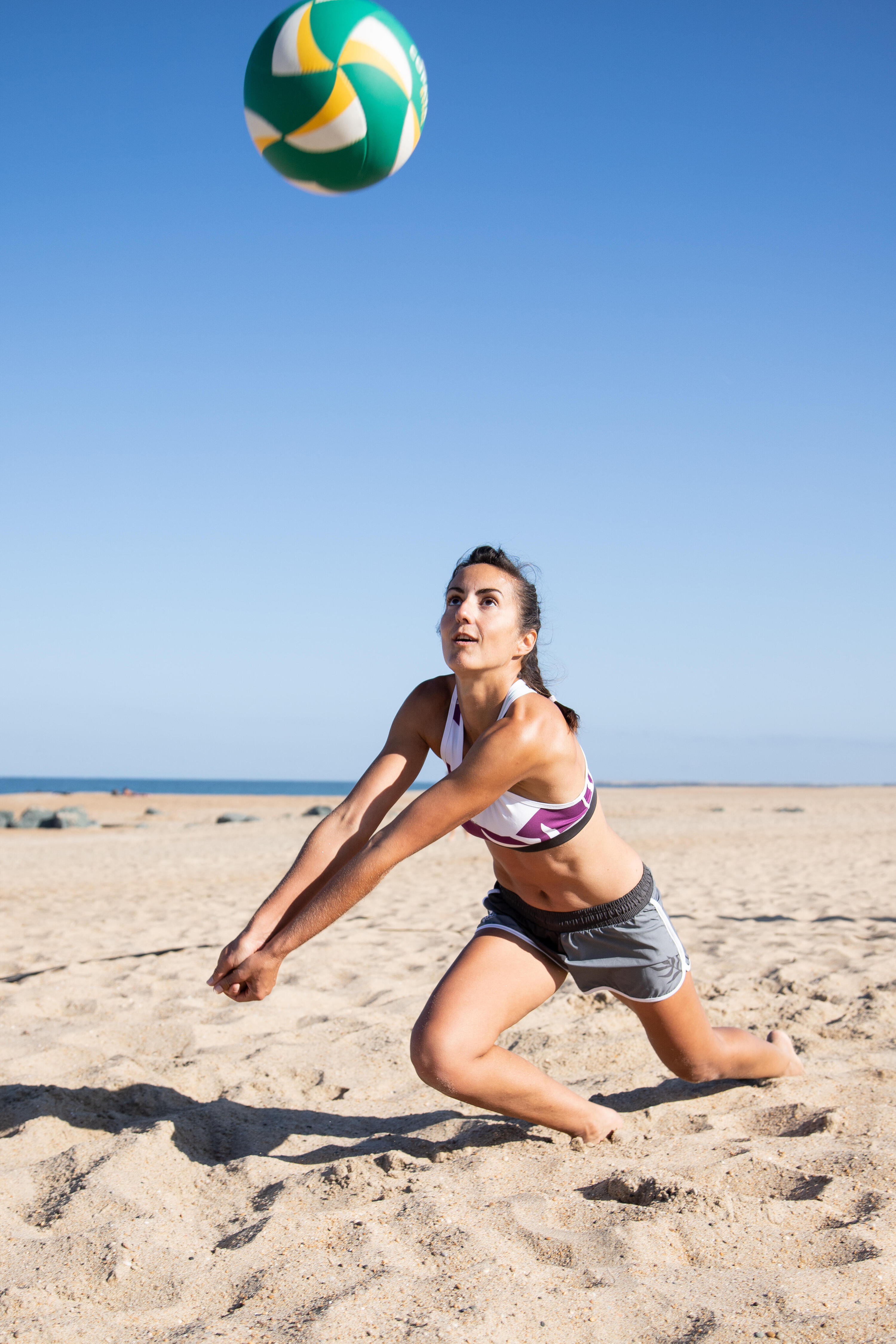 SUJETADOR-TOP MUJER STAR BY GL DEPORTES PLAYA VIOLETA 7/11